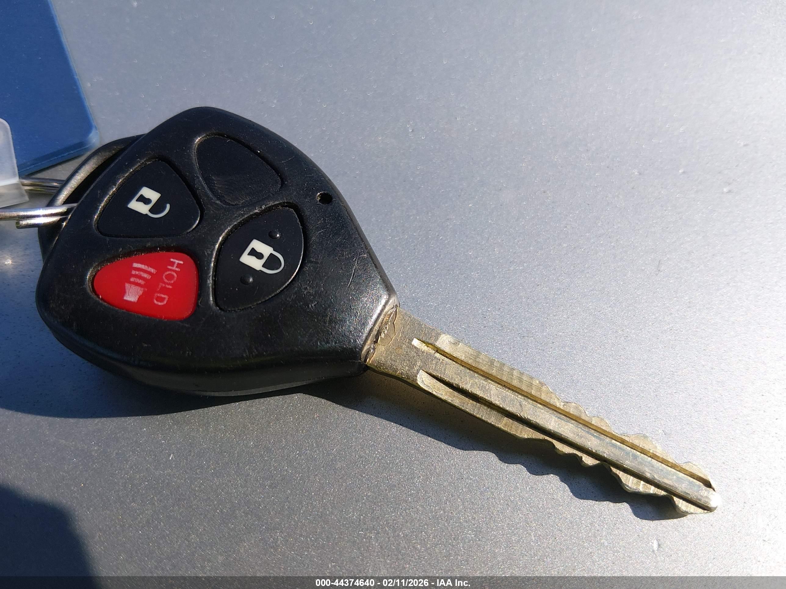 PONTIAC VIBE image 11
