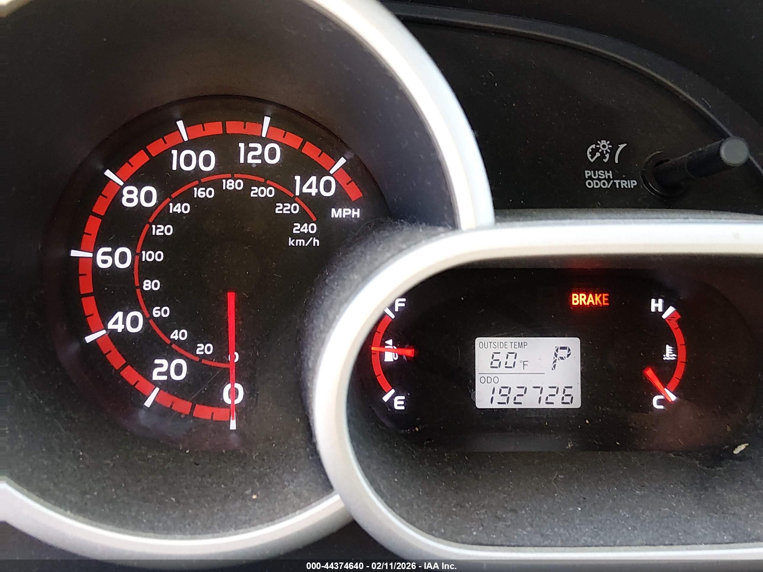 PONTIAC VIBE image 7
