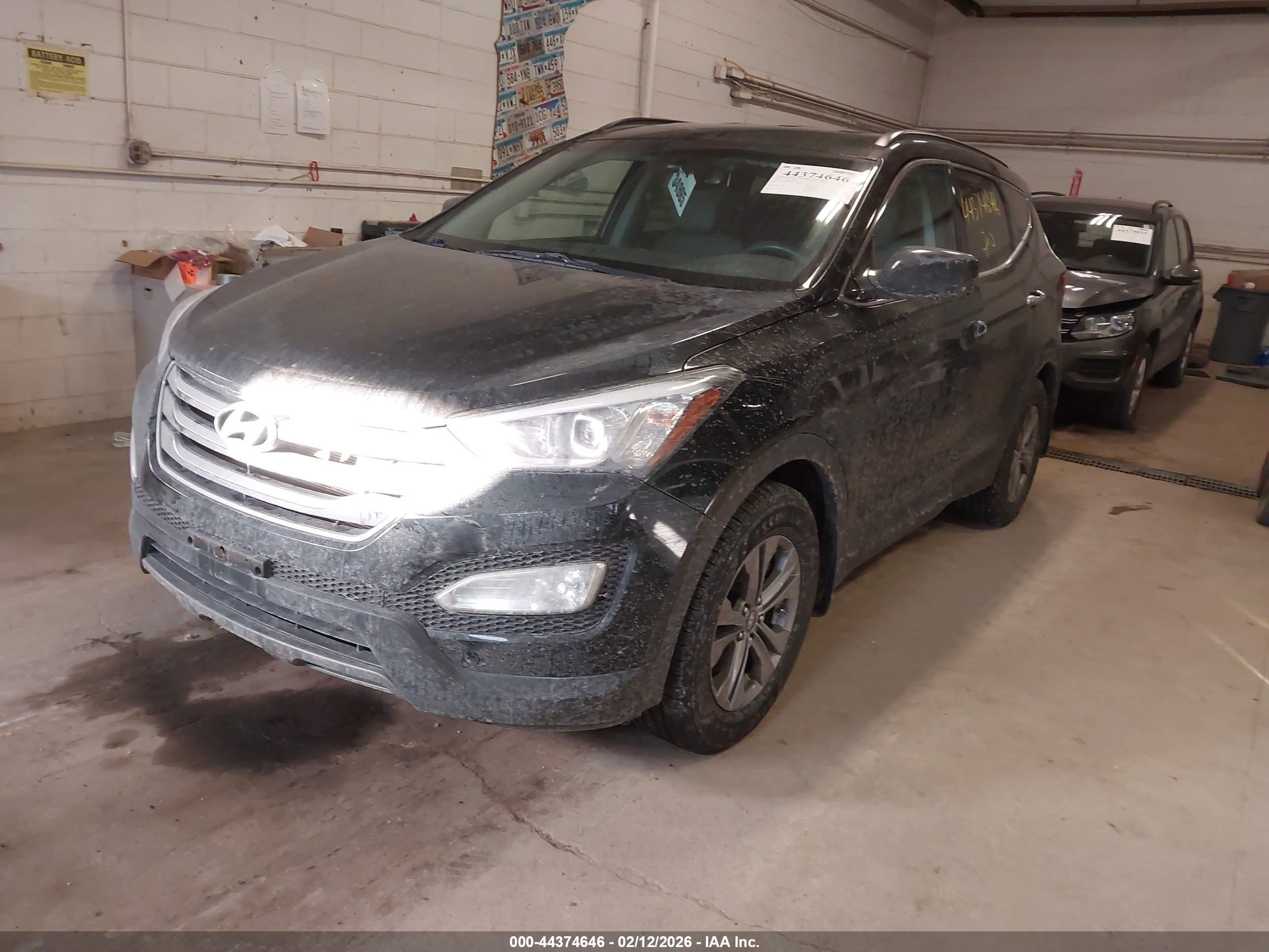 HYUNDAI SANTA image 2