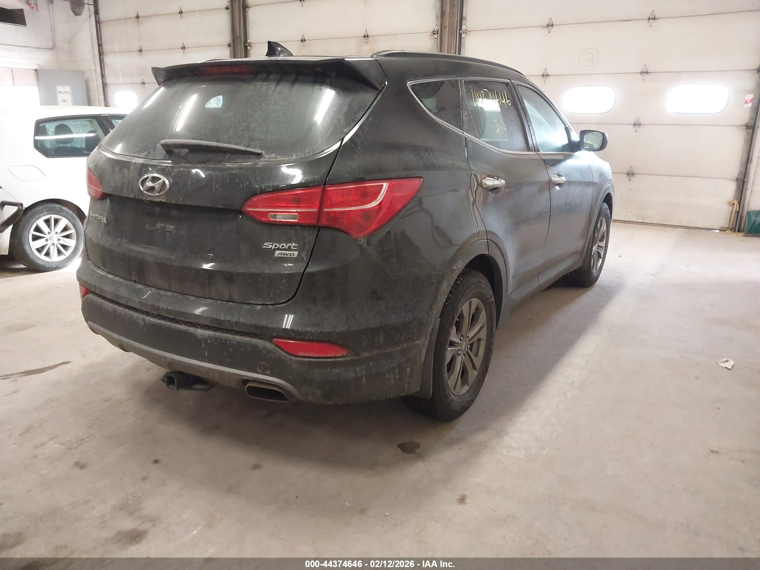 HYUNDAI SANTA image 4