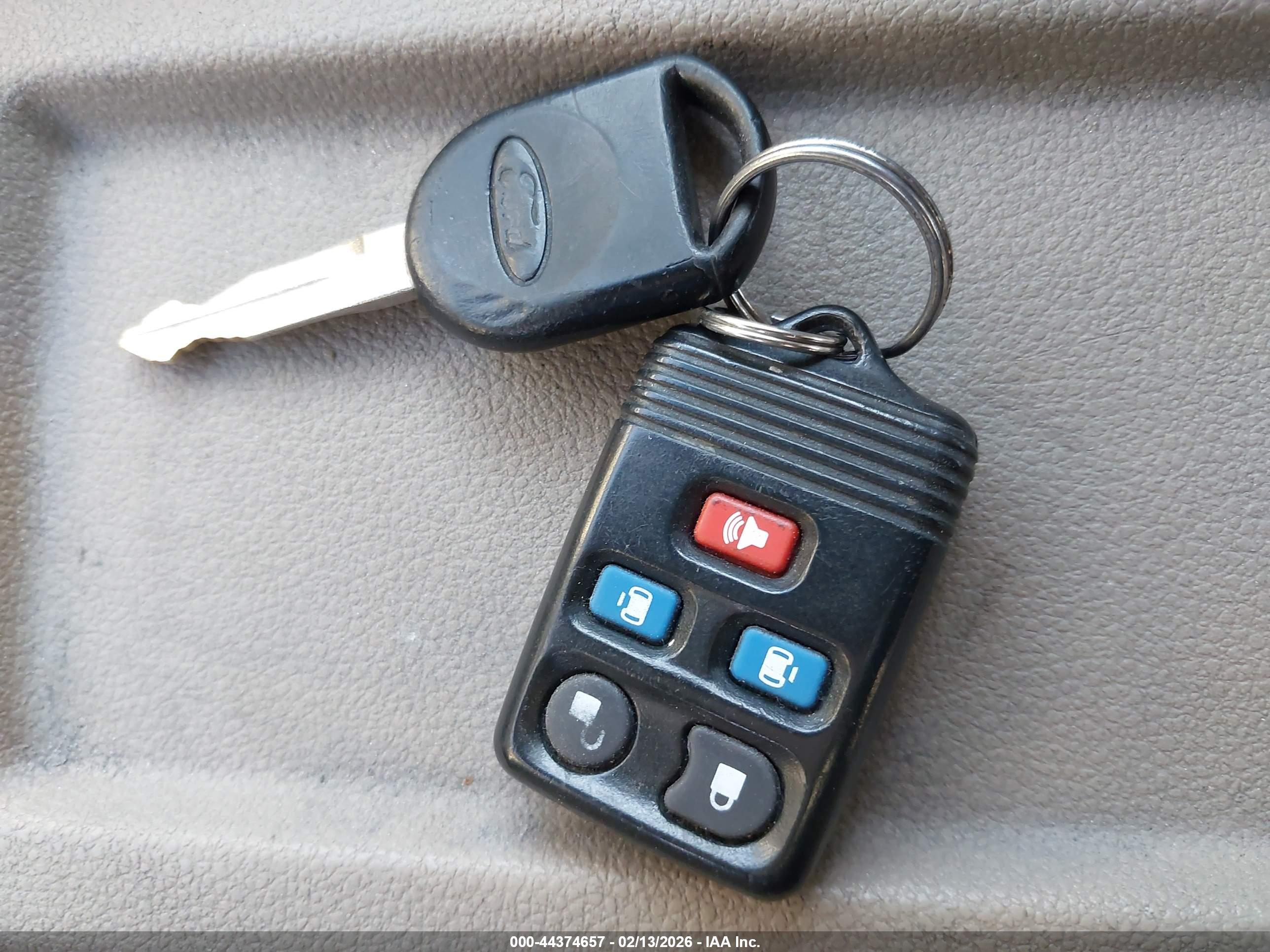 FORD FREESTAR image 11