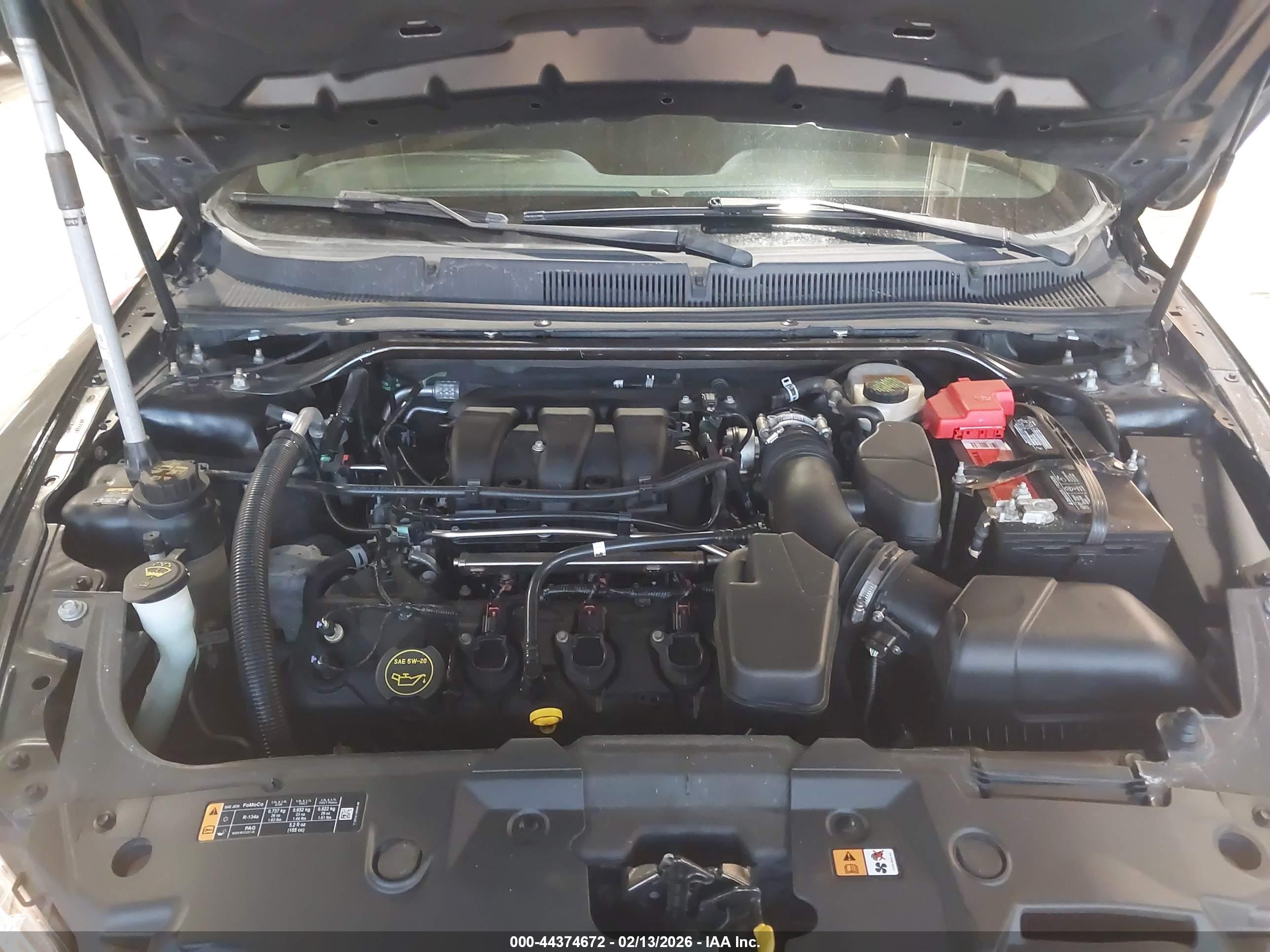 FORD TAURUS image 10