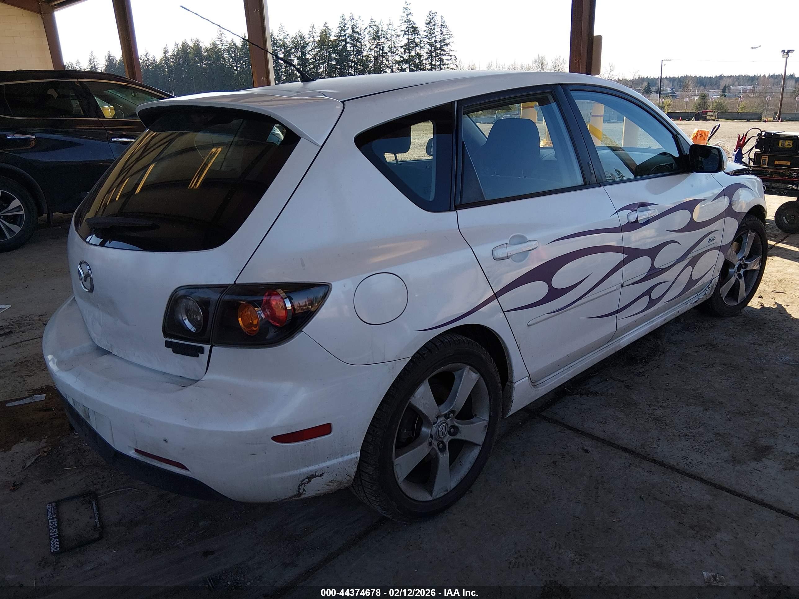 MAZDA MAZDA3 image 4
