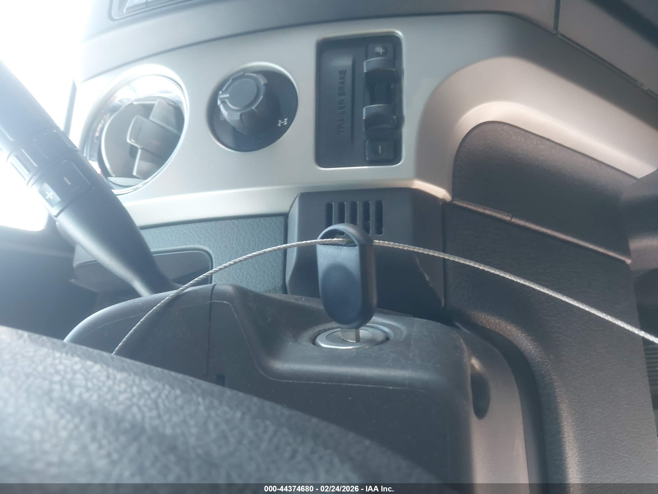 FORD F150 image 11