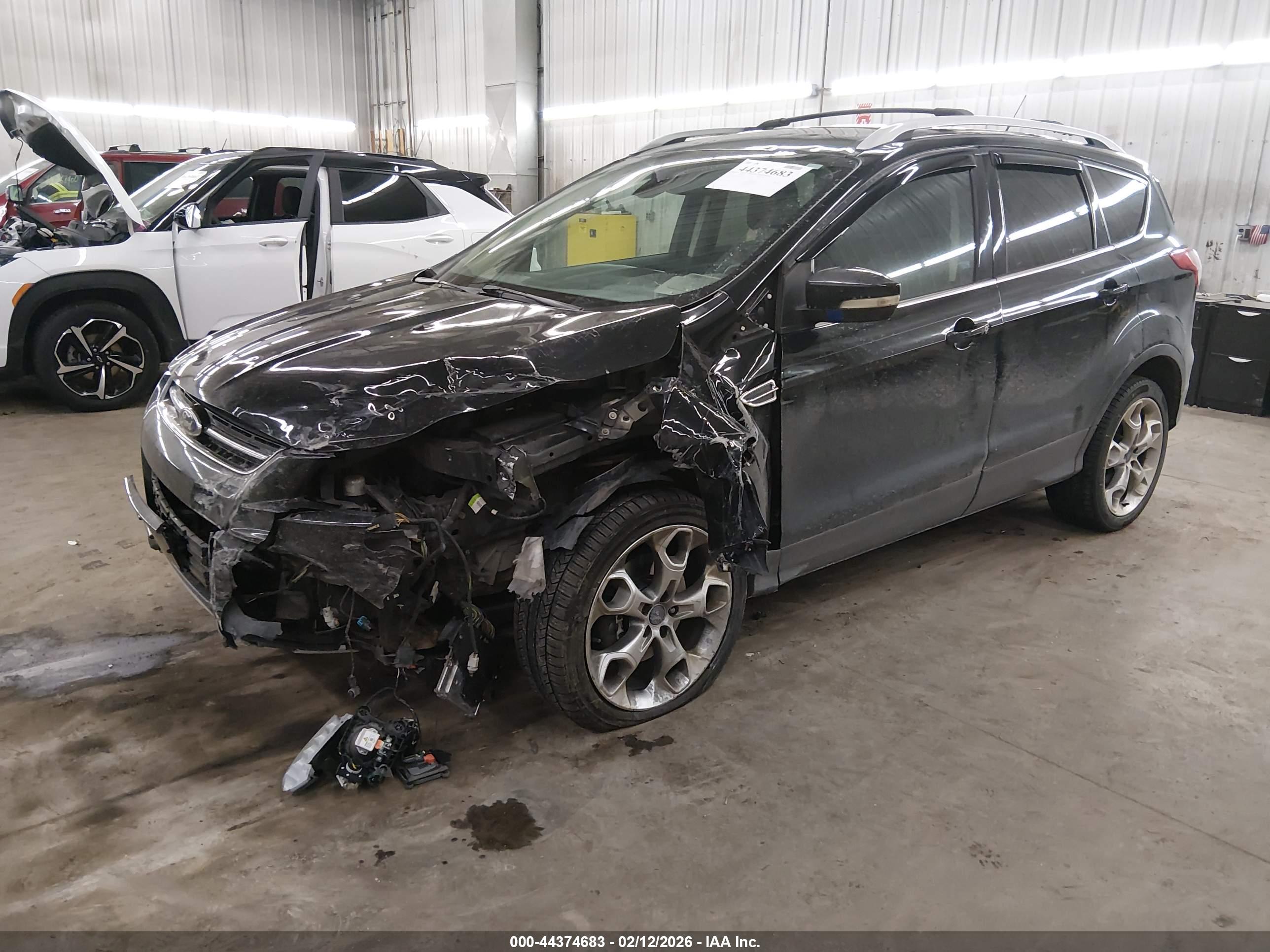 FORD ESCAPE image 2
