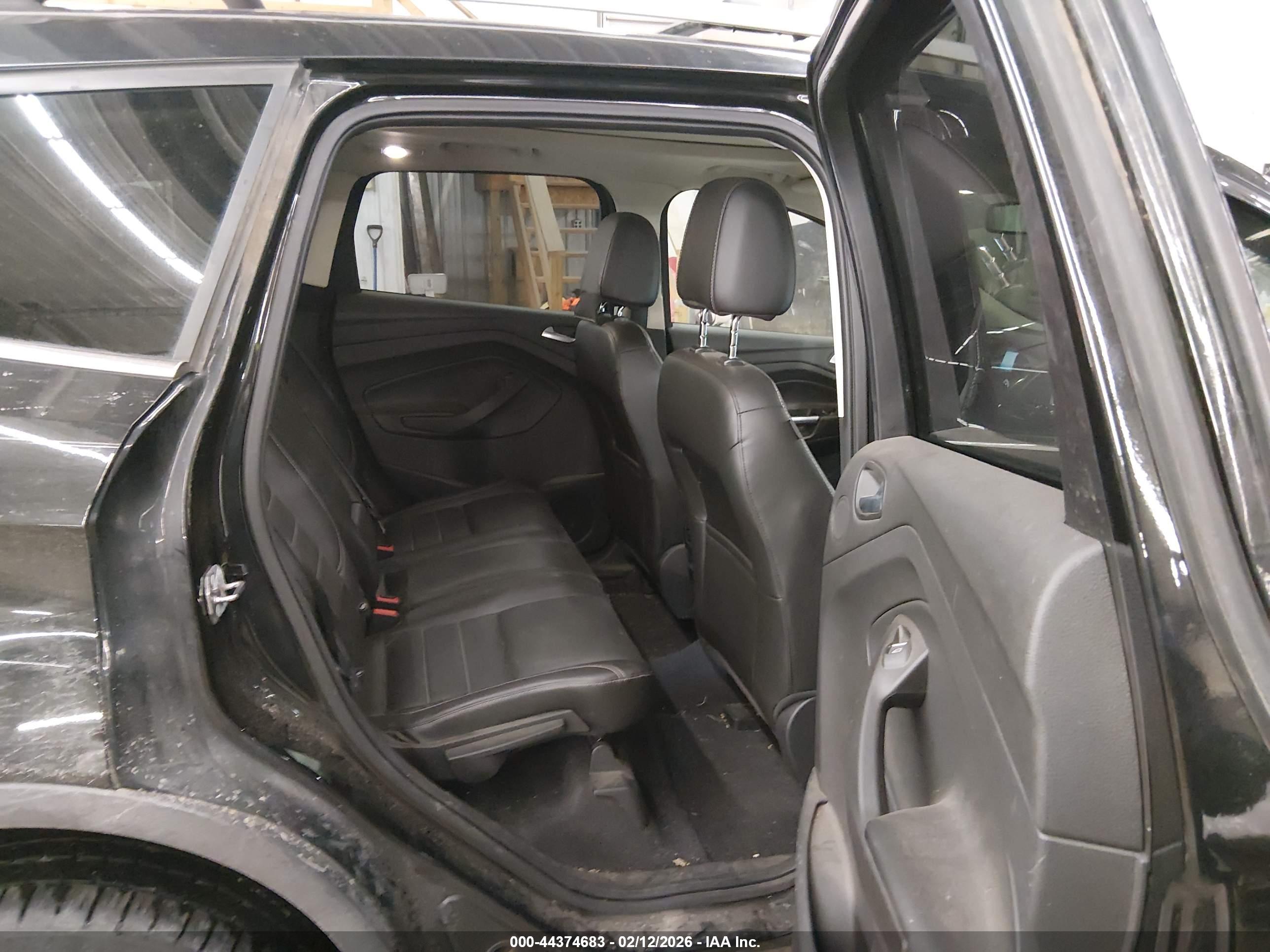 FORD ESCAPE image 8