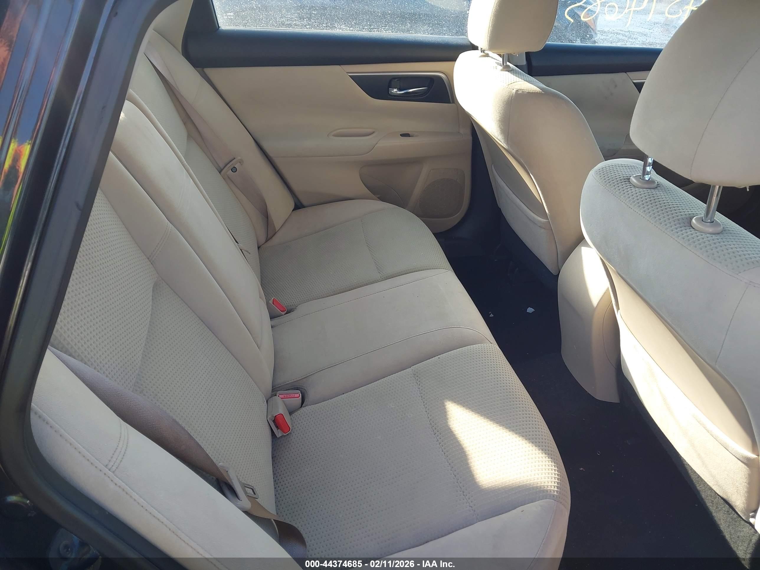 NISSAN ALTIMA image 8