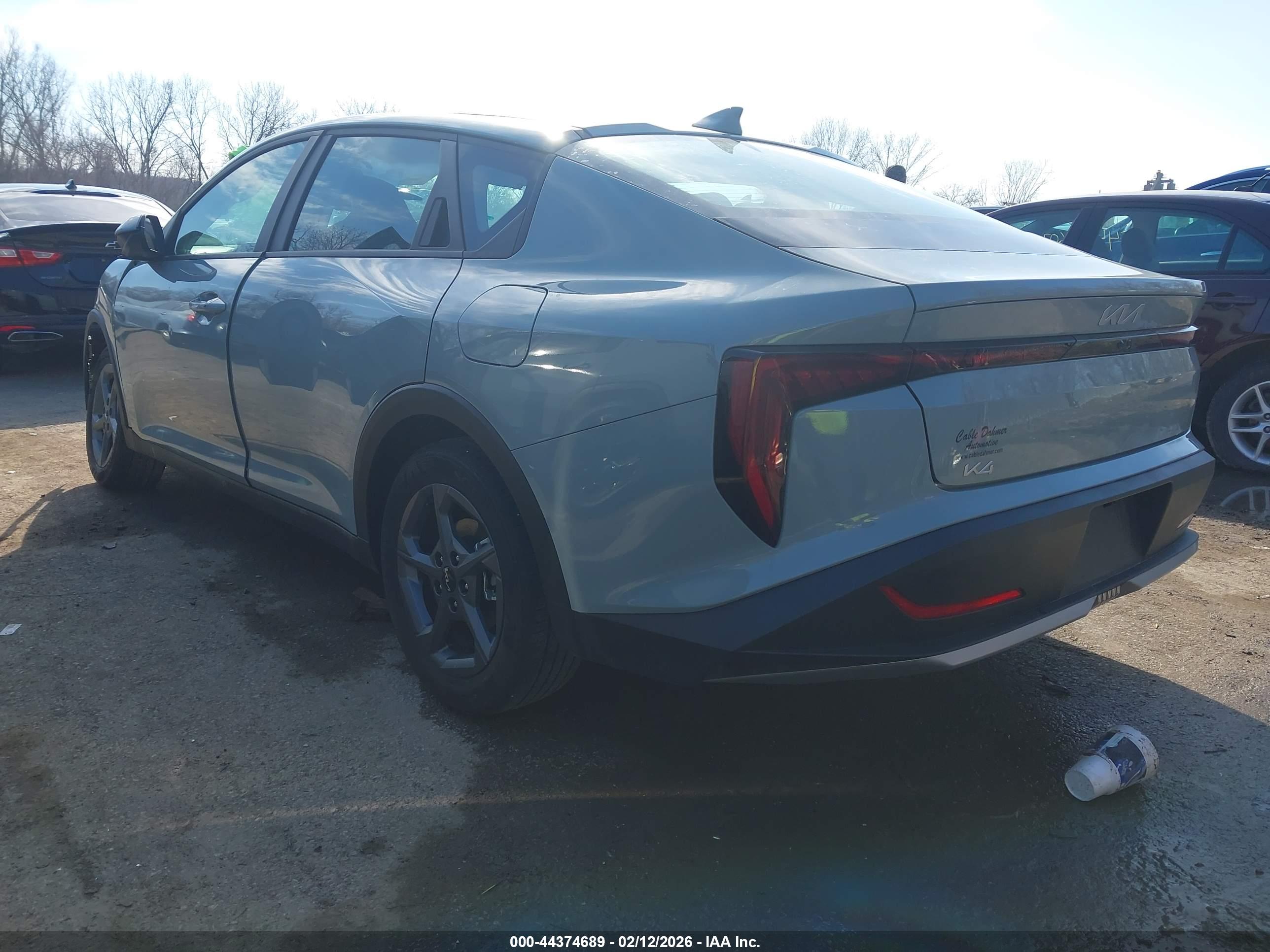 KIA K4 image 3