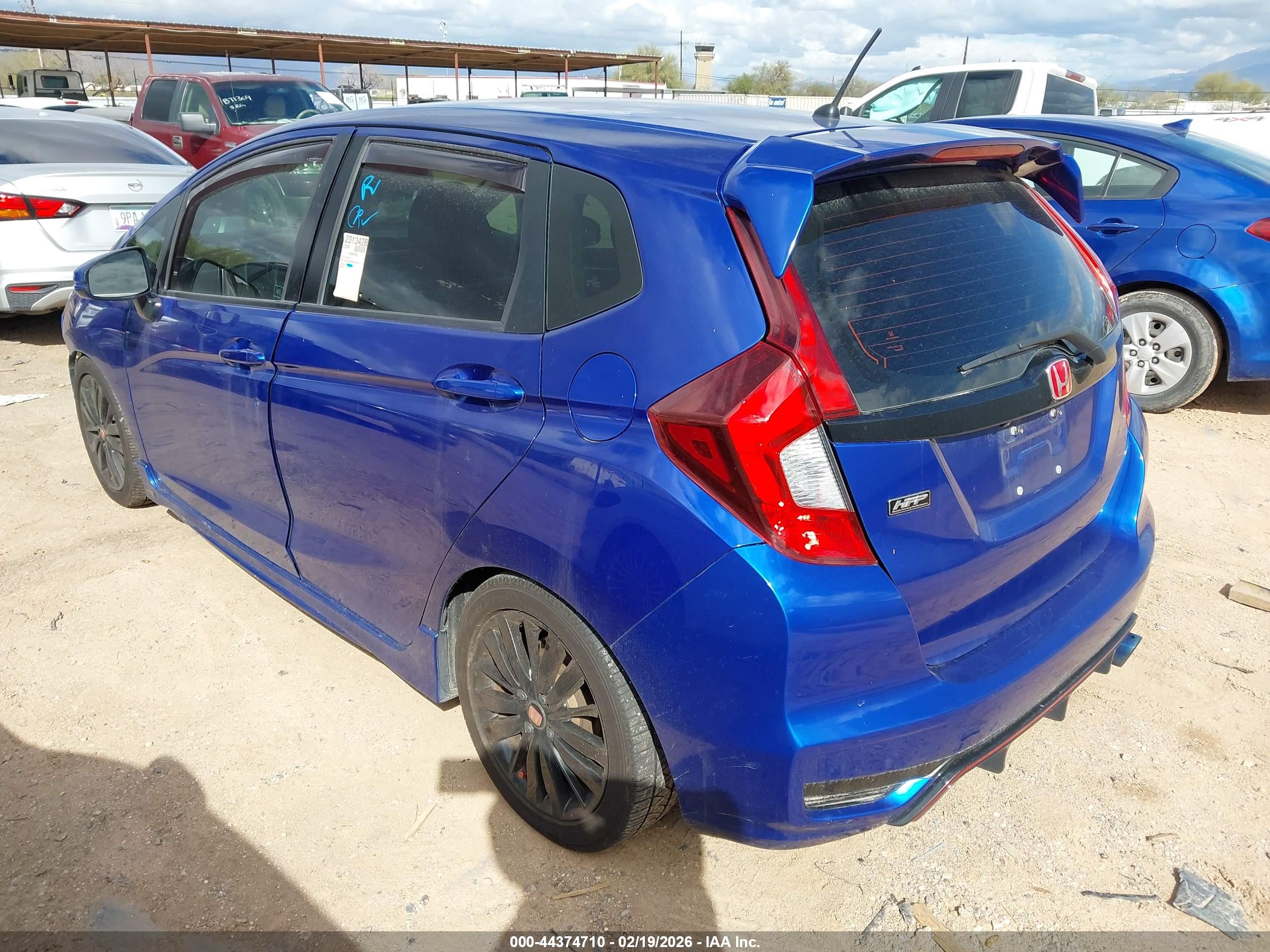 HONDA FIT image 3