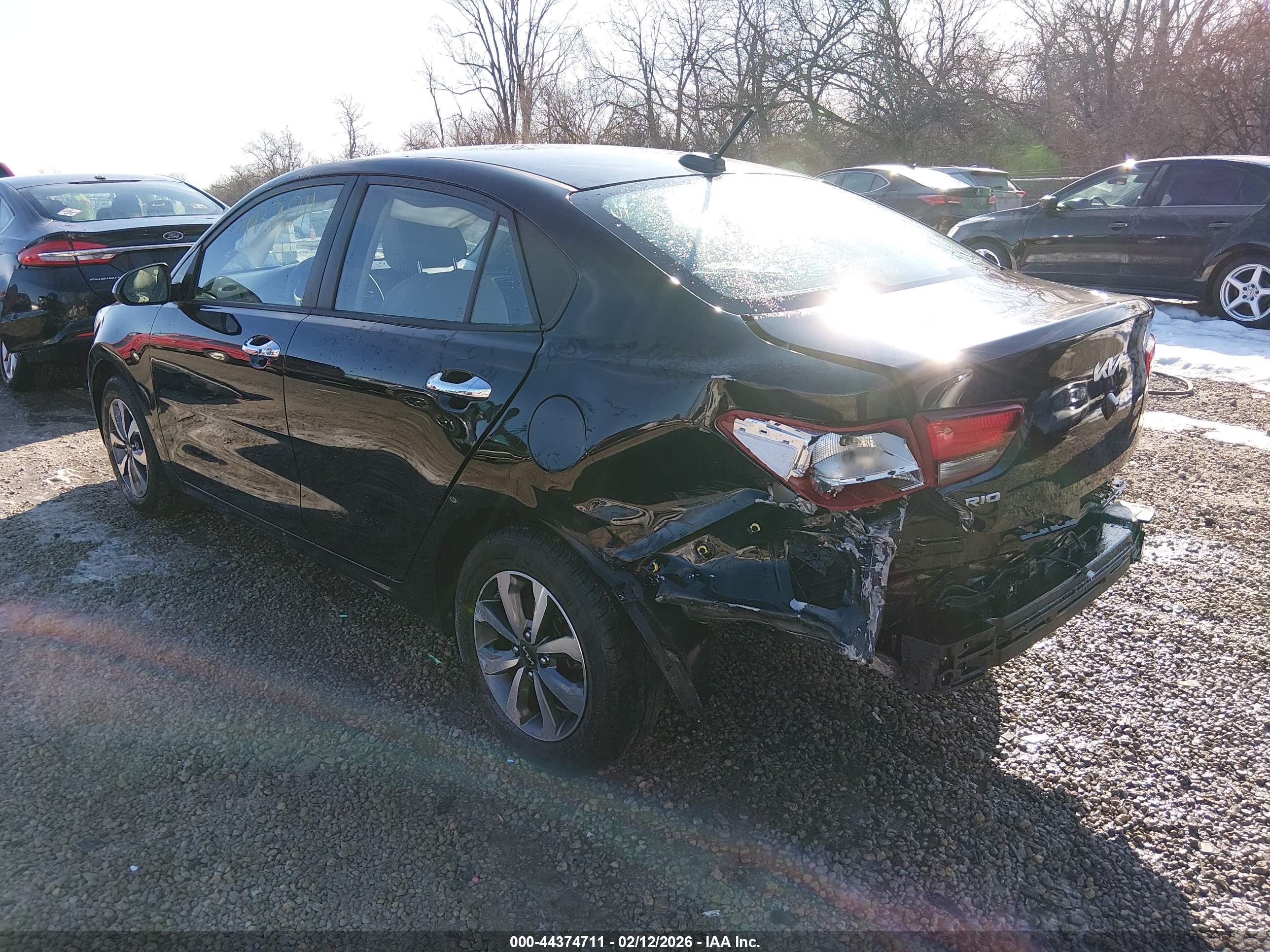 KIA RIO image 3