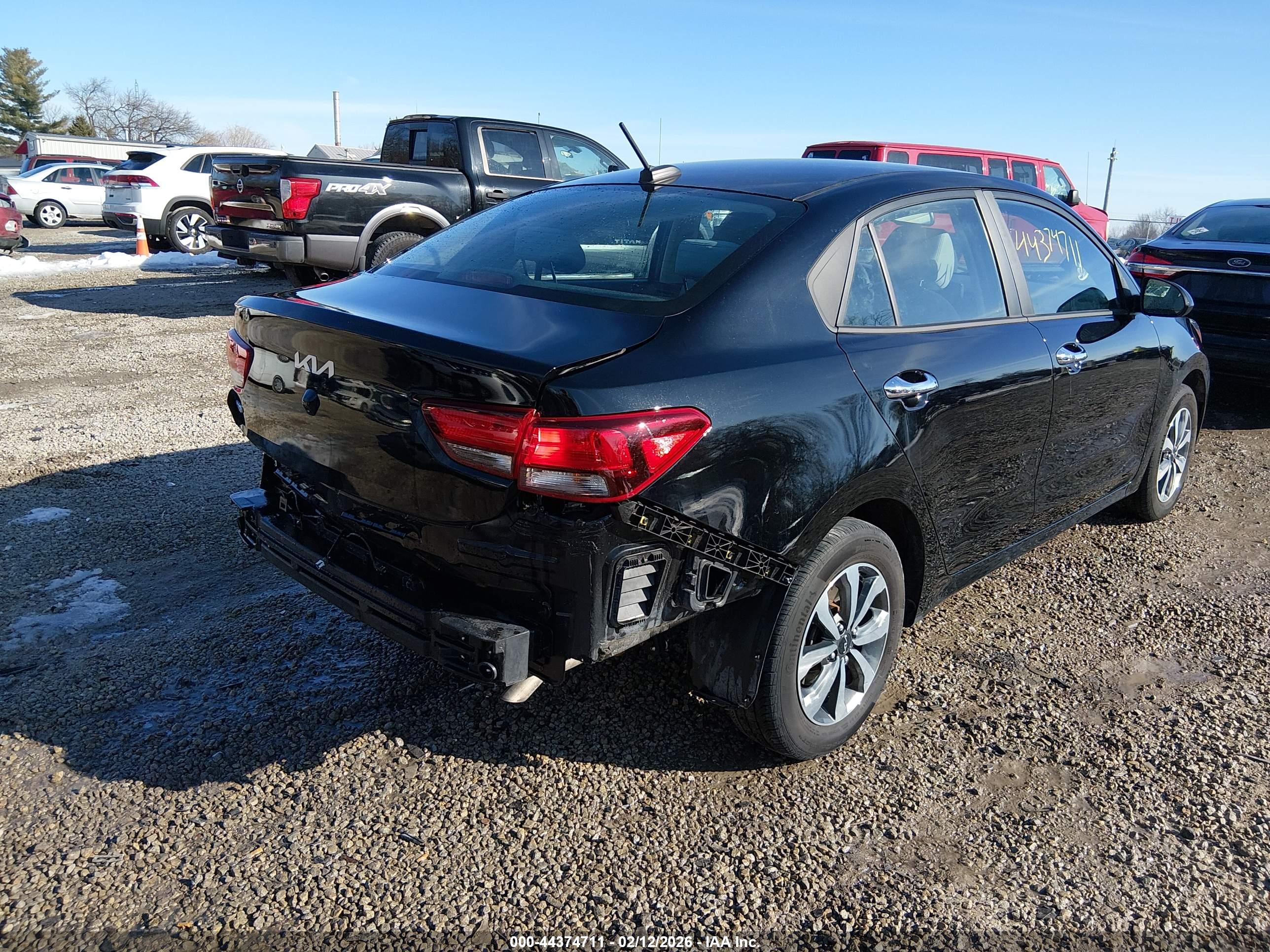 KIA RIO image 4