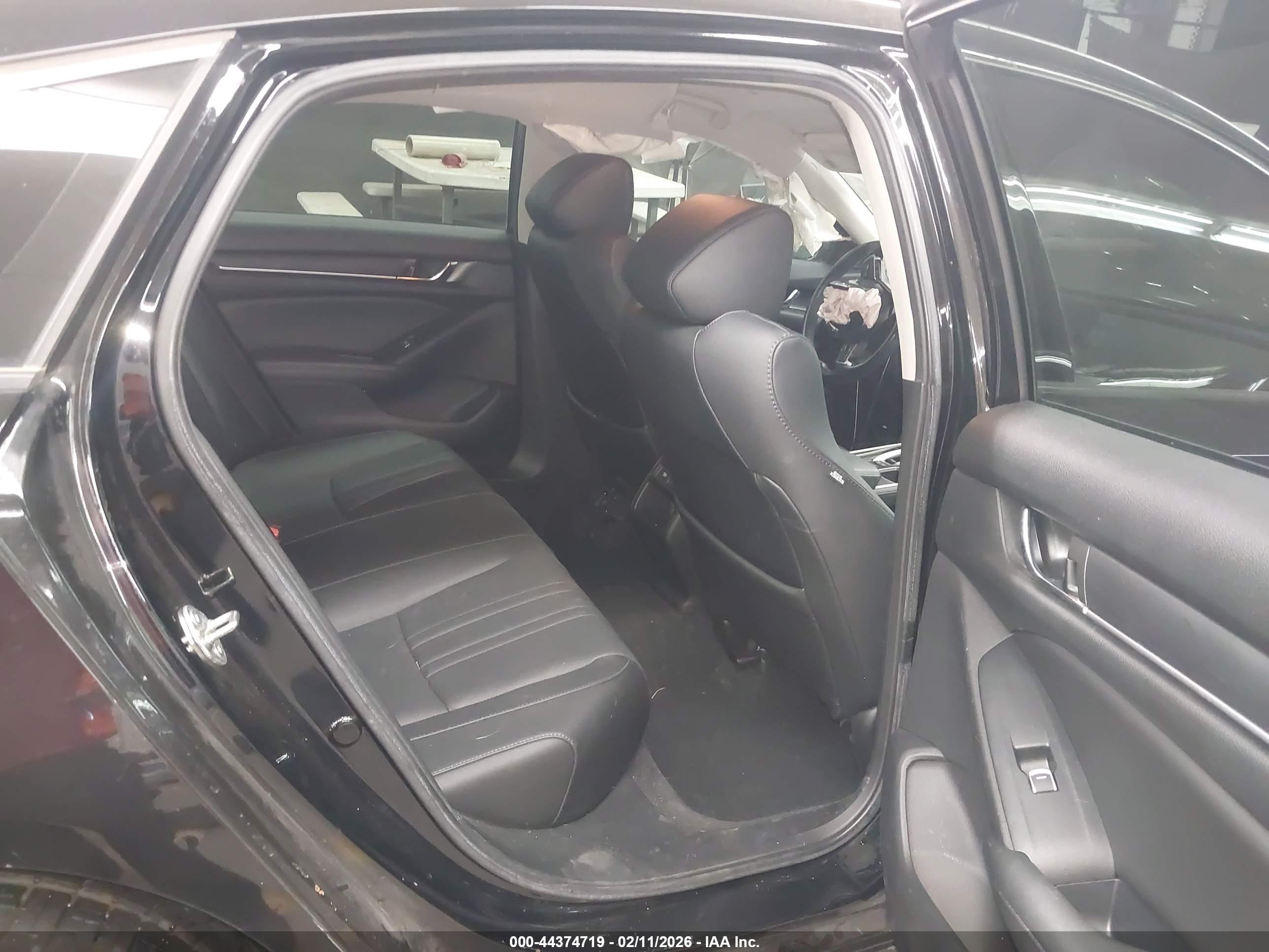 HONDA ACCORD image 8