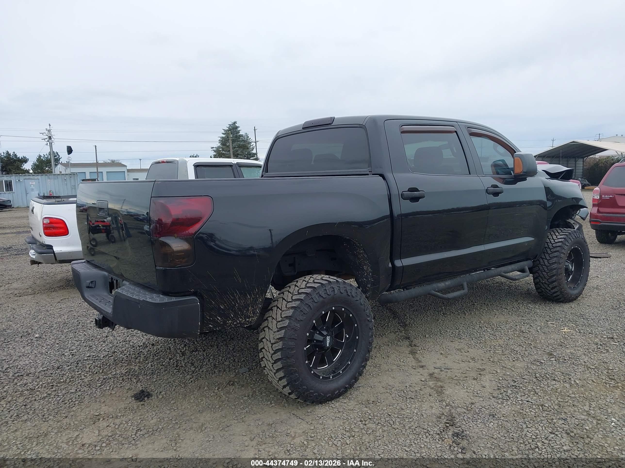 TOYOTA TUNDRA image 4