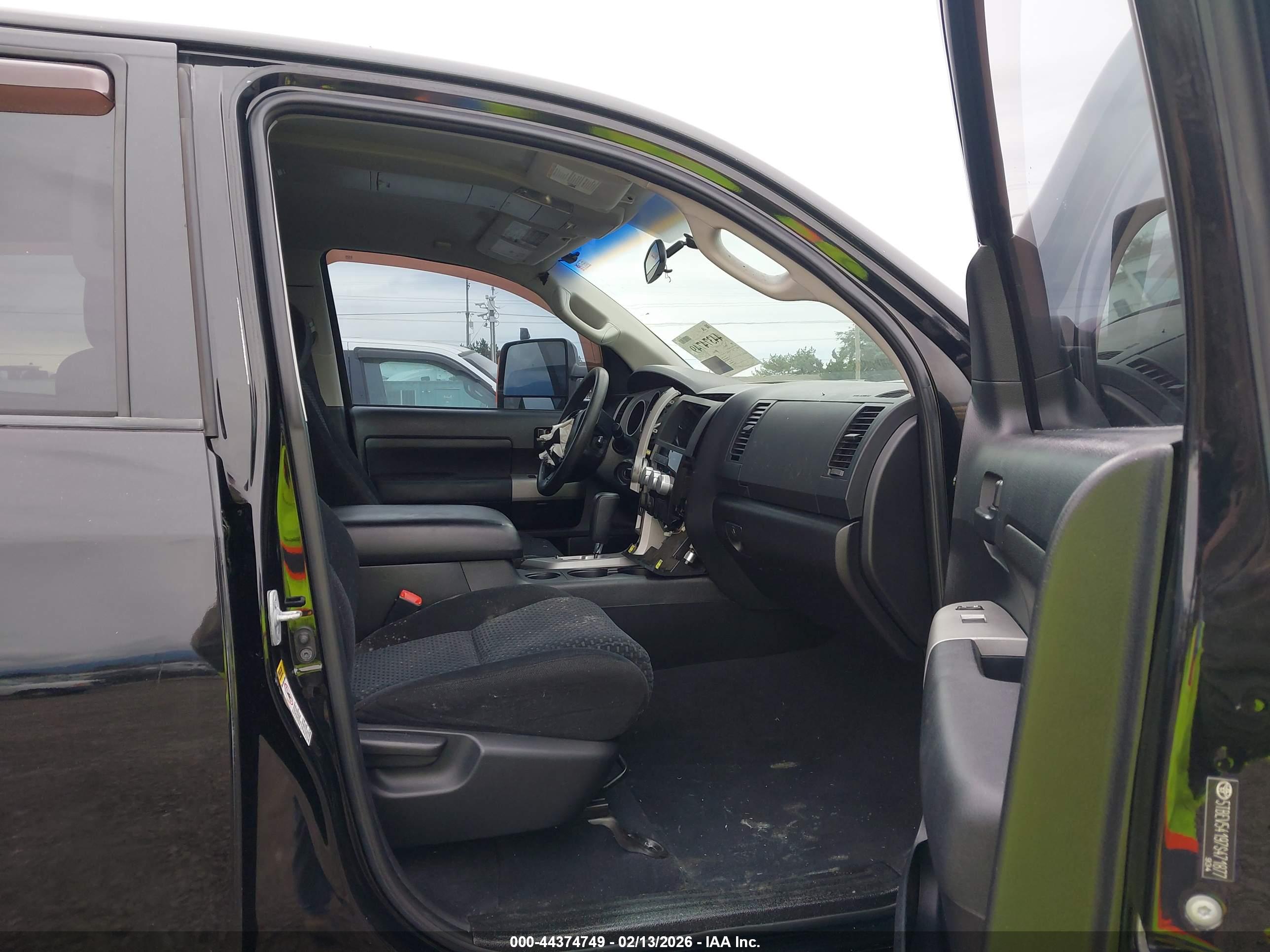TOYOTA TUNDRA image 5