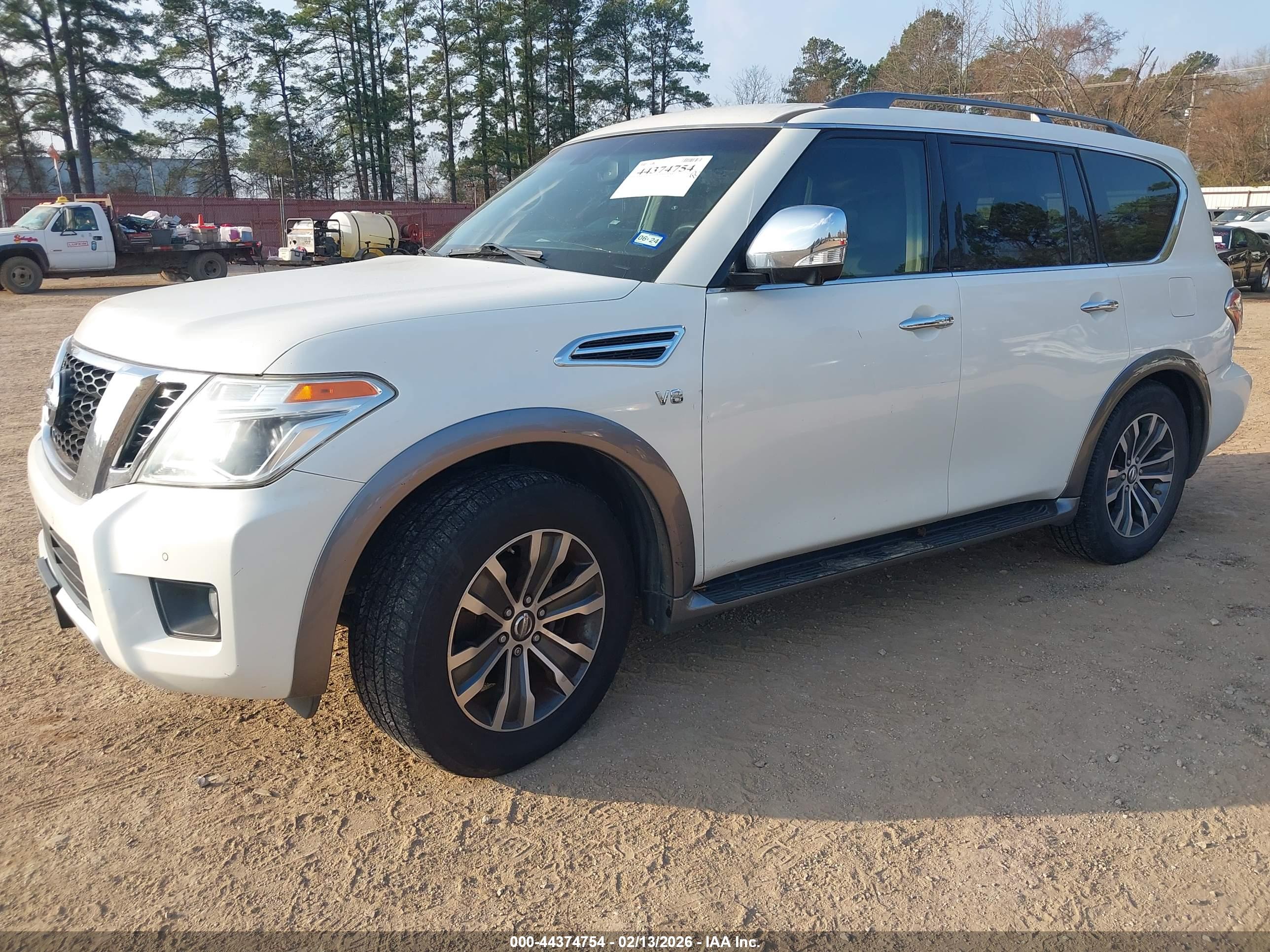 NISSAN ARMADA image 2
