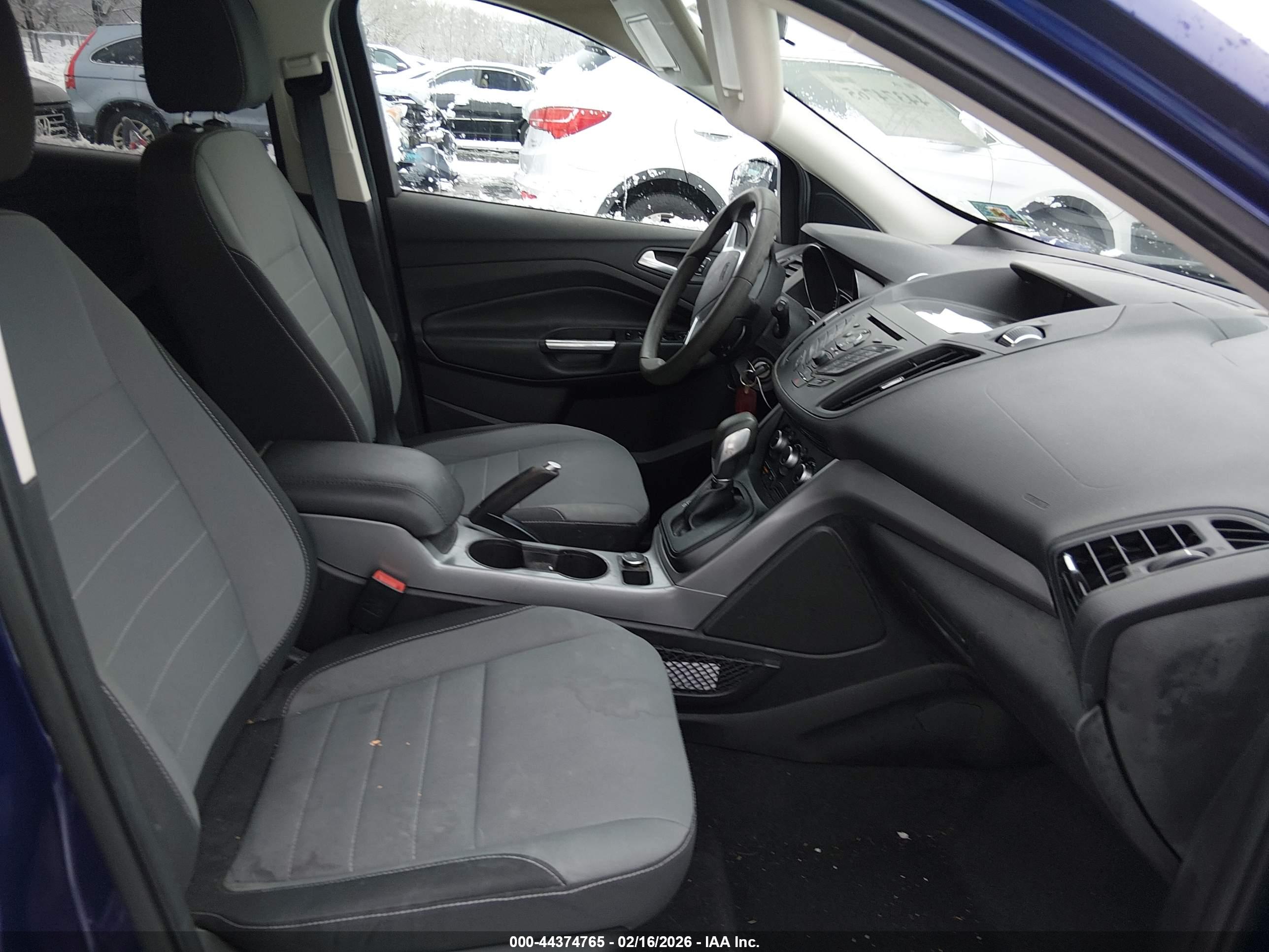 FORD ESCAPE image 5