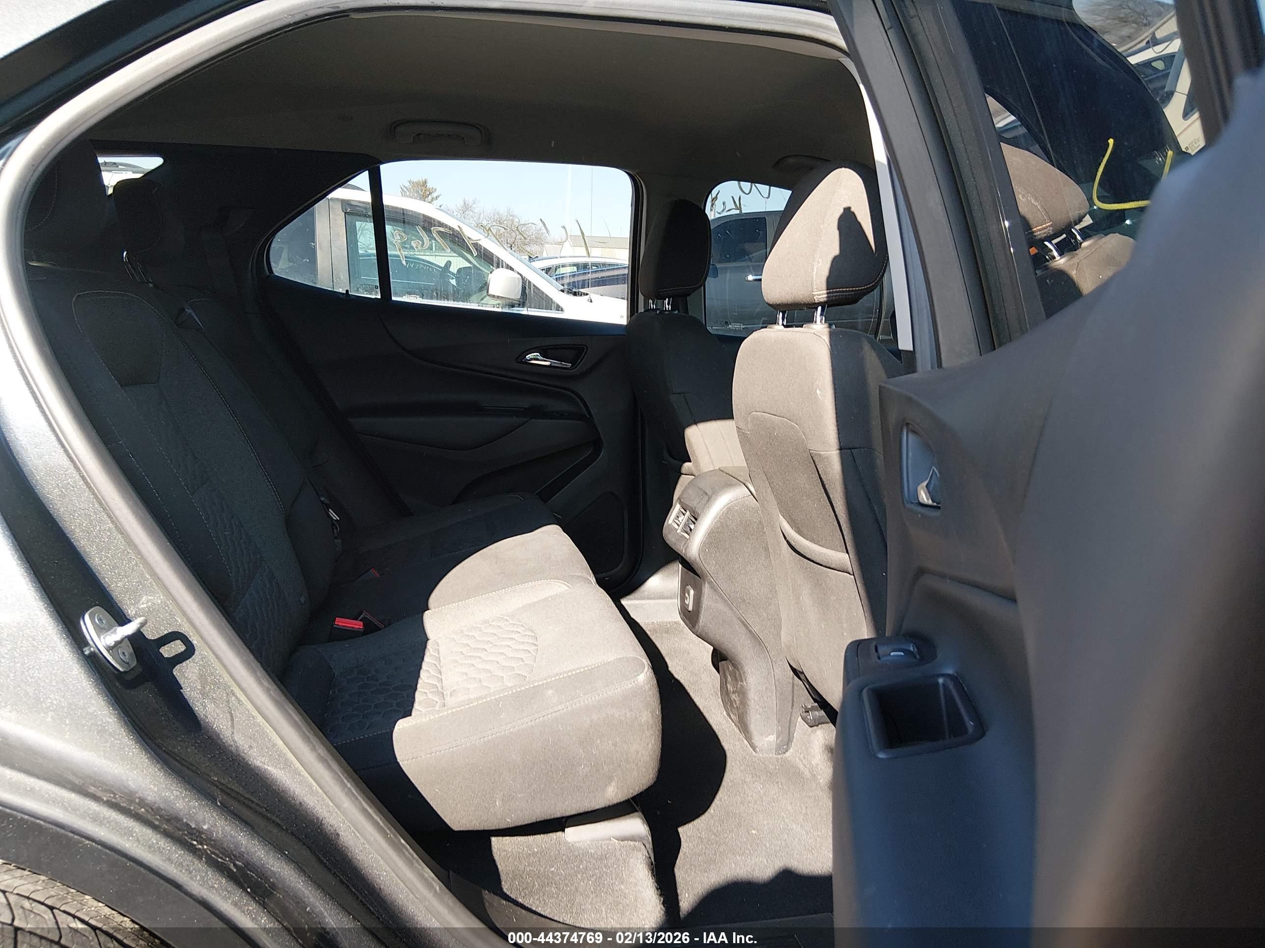 CHEVROLET EQUINOX image 8