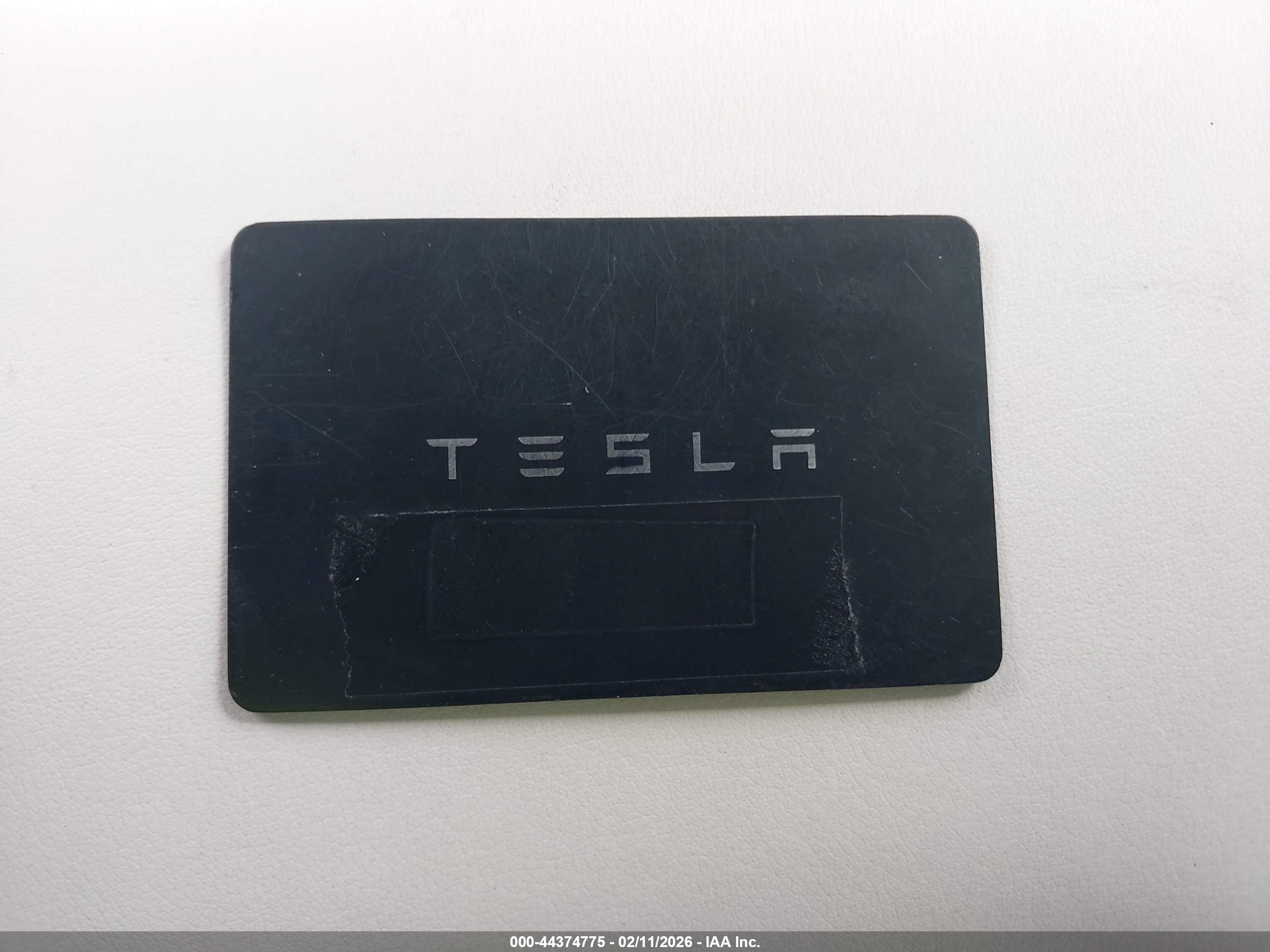 TESLA MODEL image 11