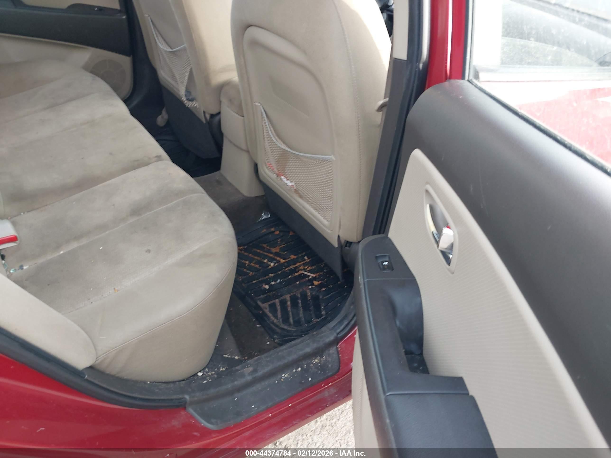 HYUNDAI ELANTRA image 8