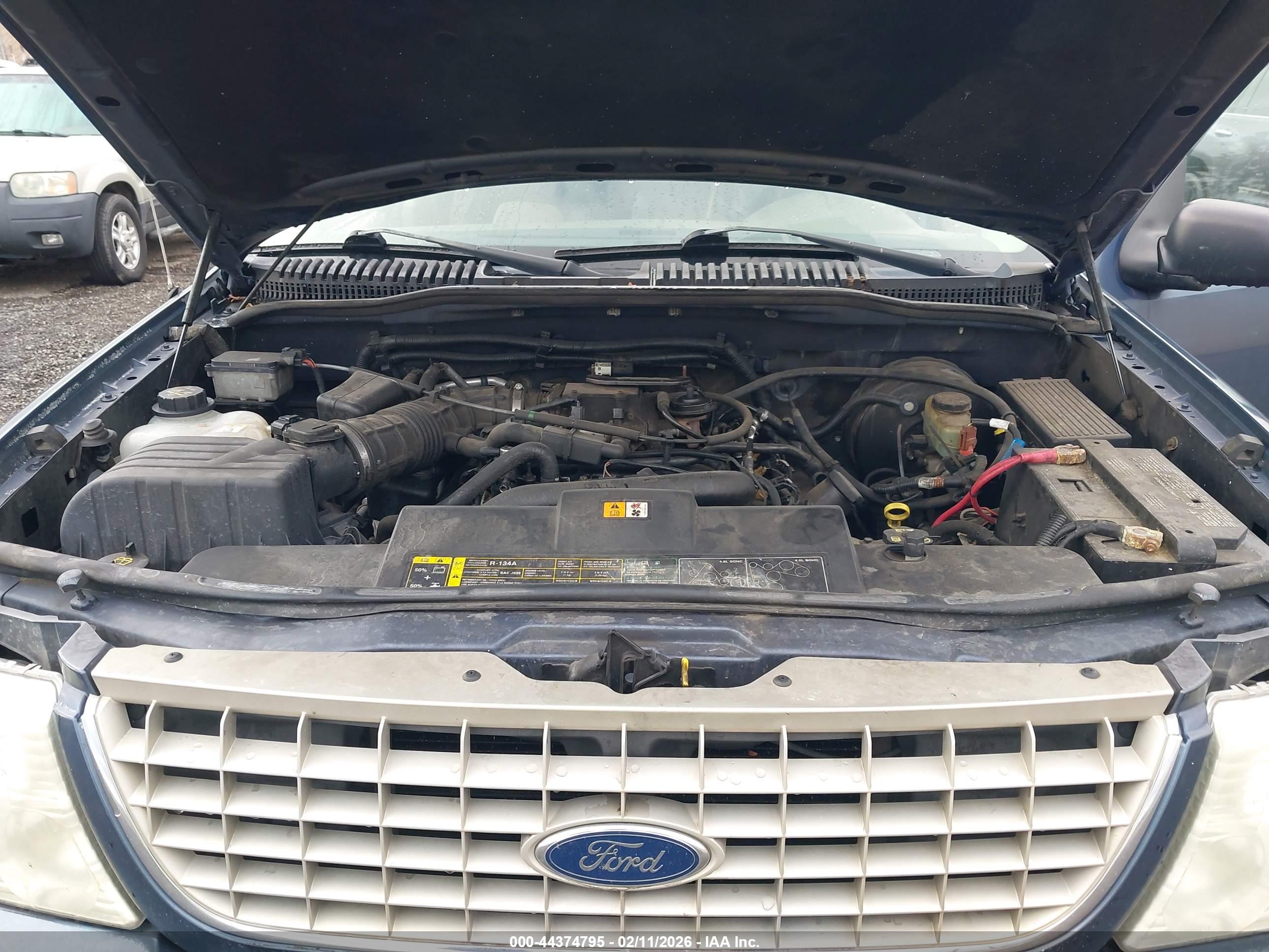 FORD EXPLORER image 10