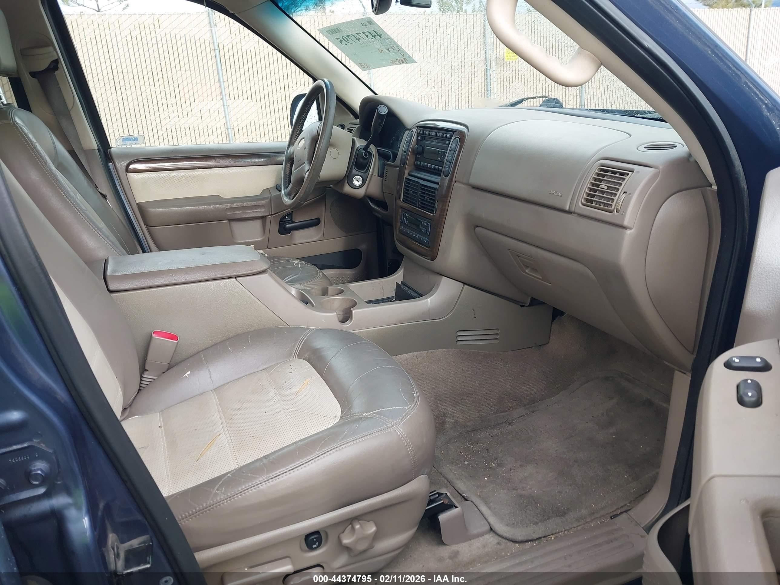 FORD EXPLORER image 5