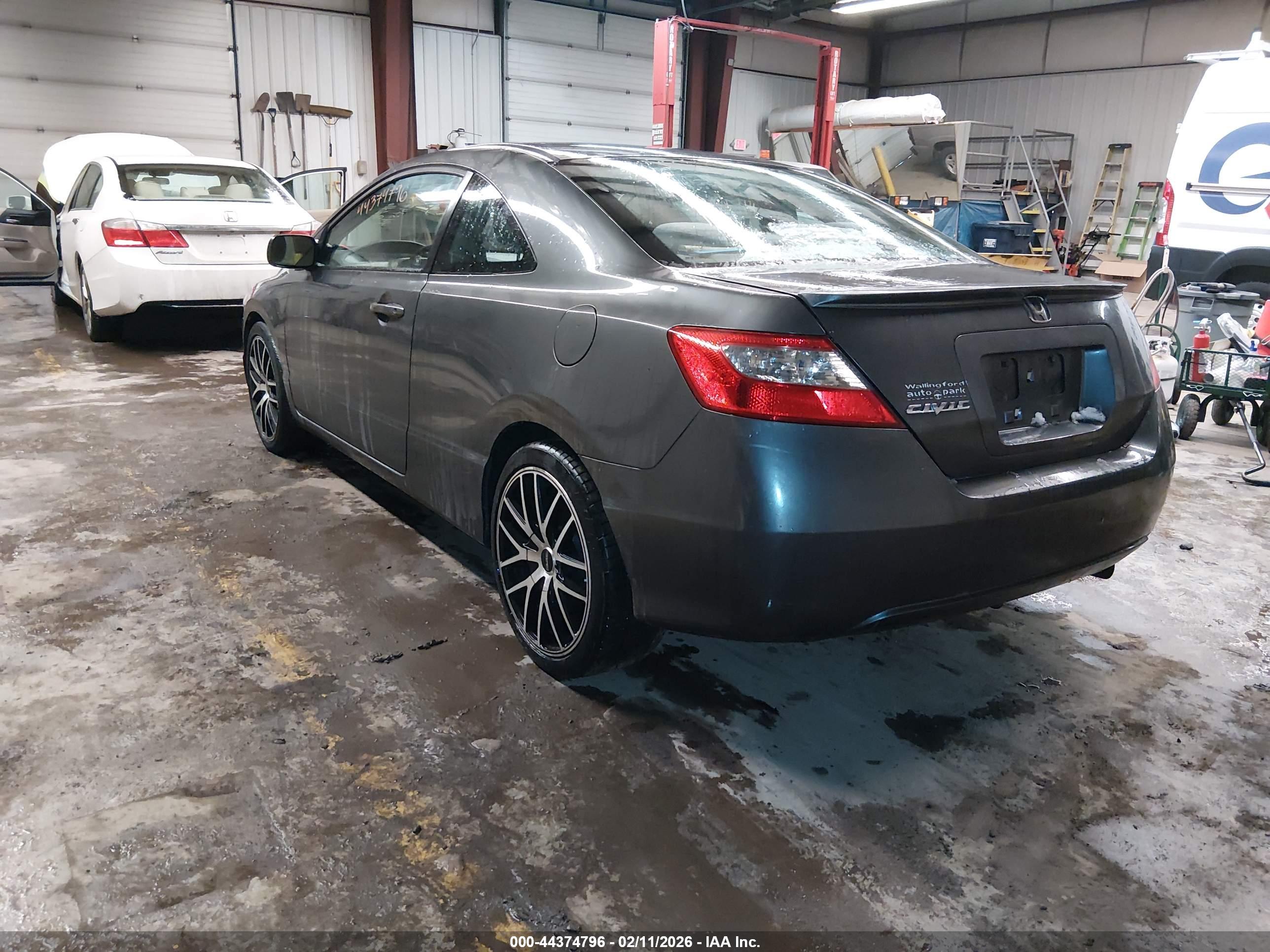 HONDA CIVIC image 3