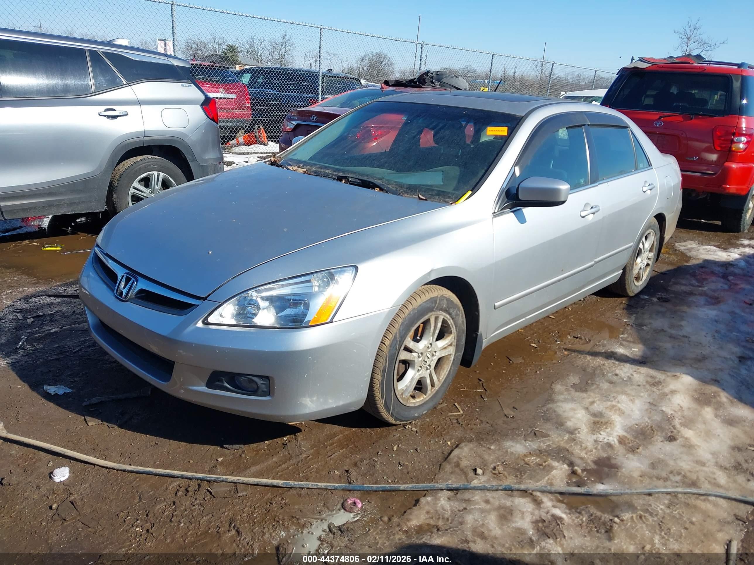HONDA ACCORD image 2