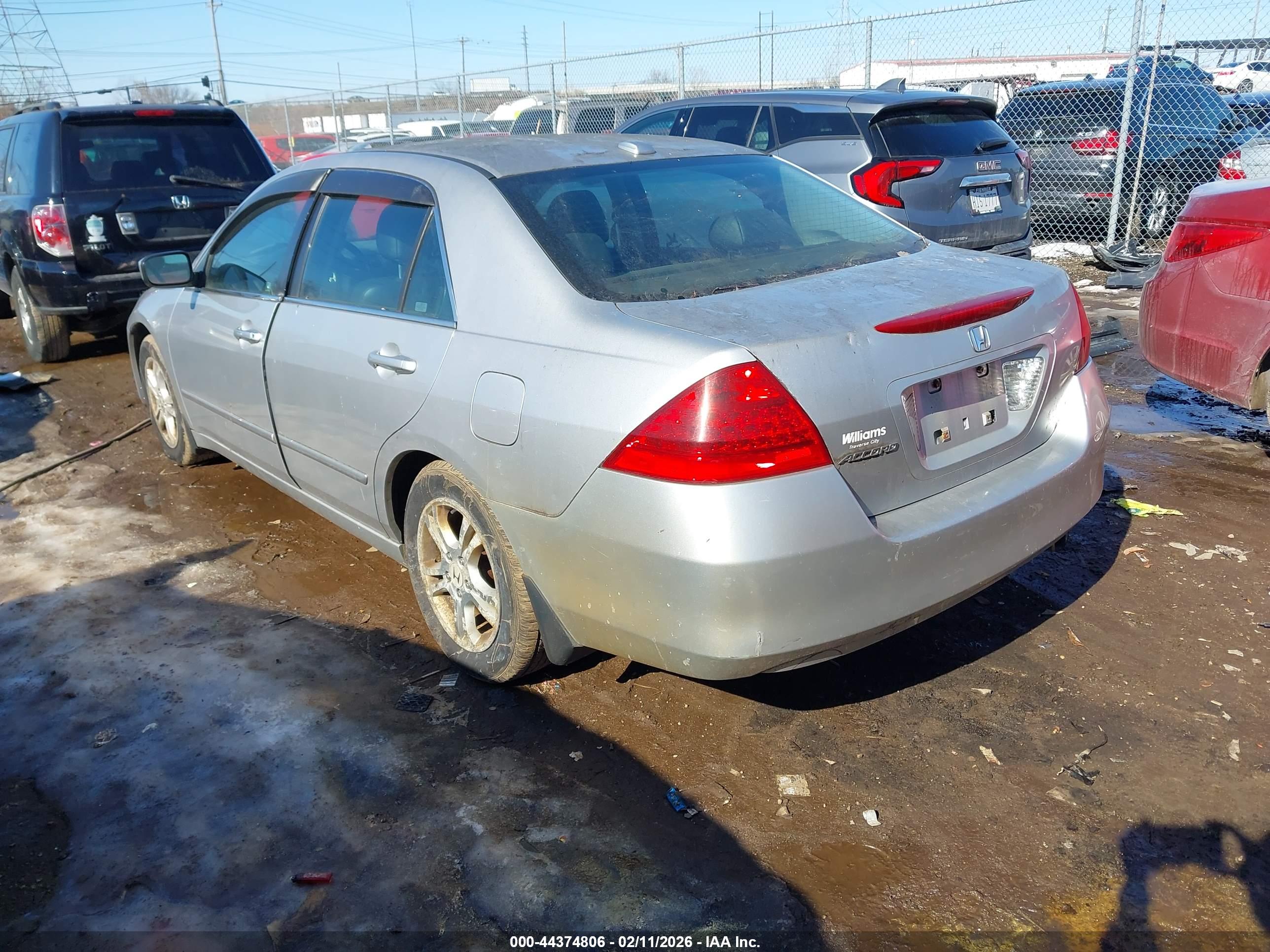 HONDA ACCORD image 3
