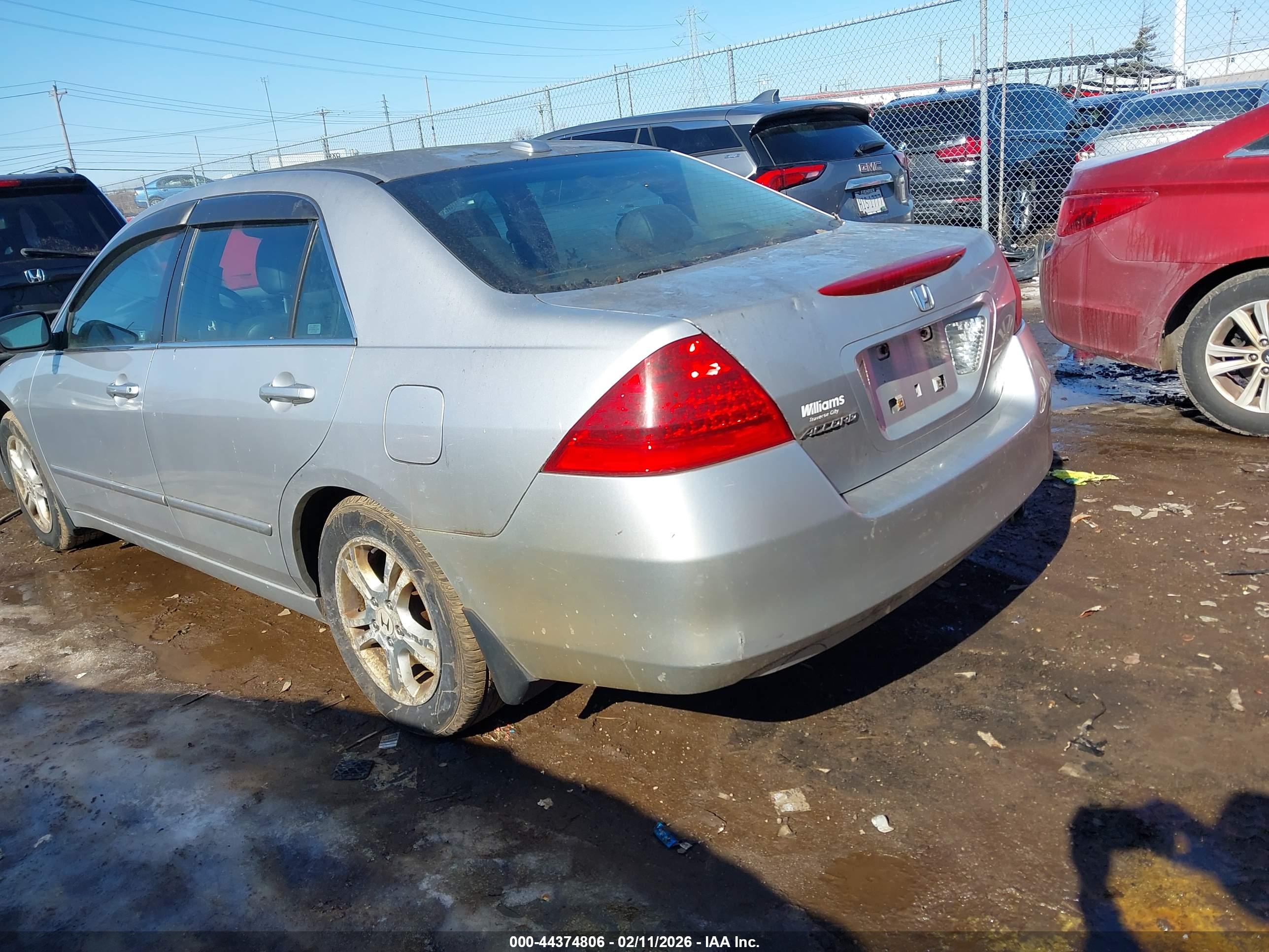 HONDA ACCORD image 6
