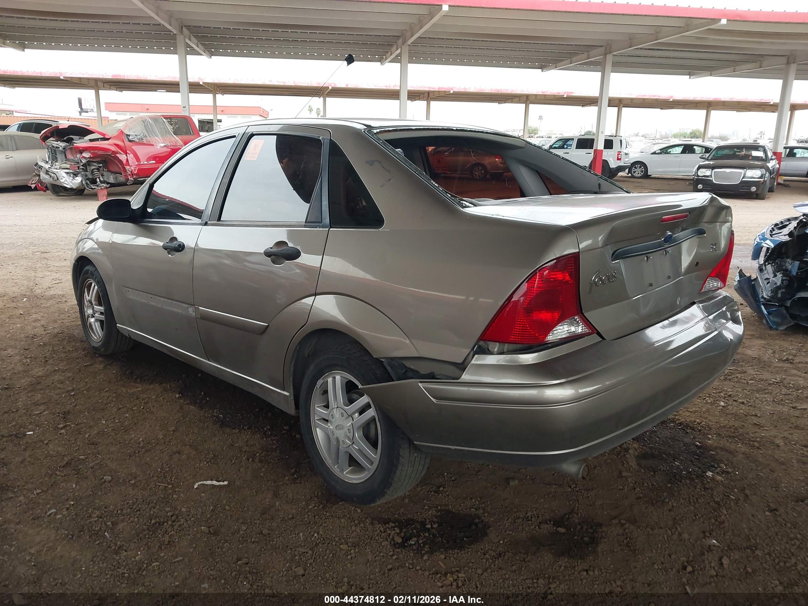 FORD FOCUS image 3