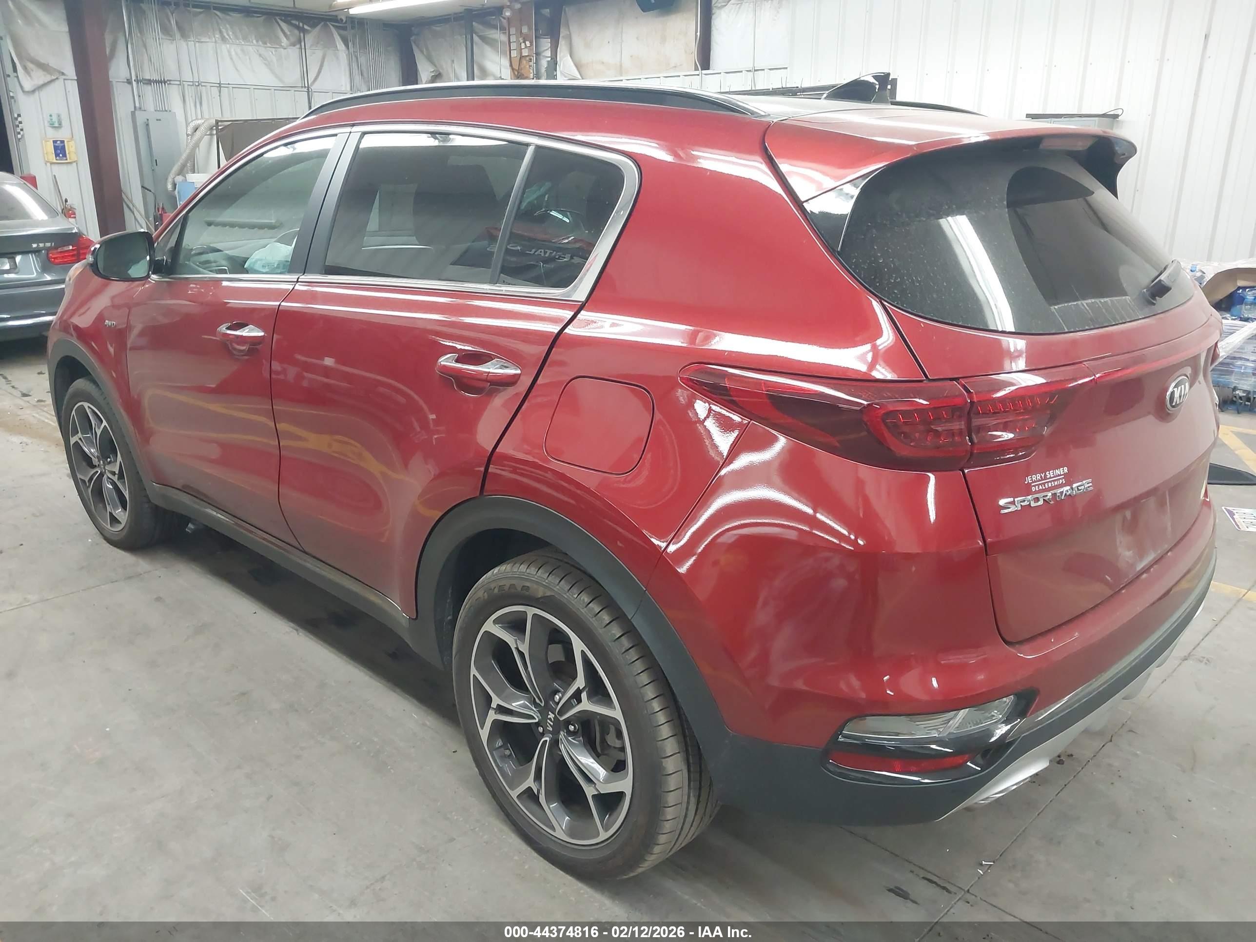 KIA SPORTAGE image 3