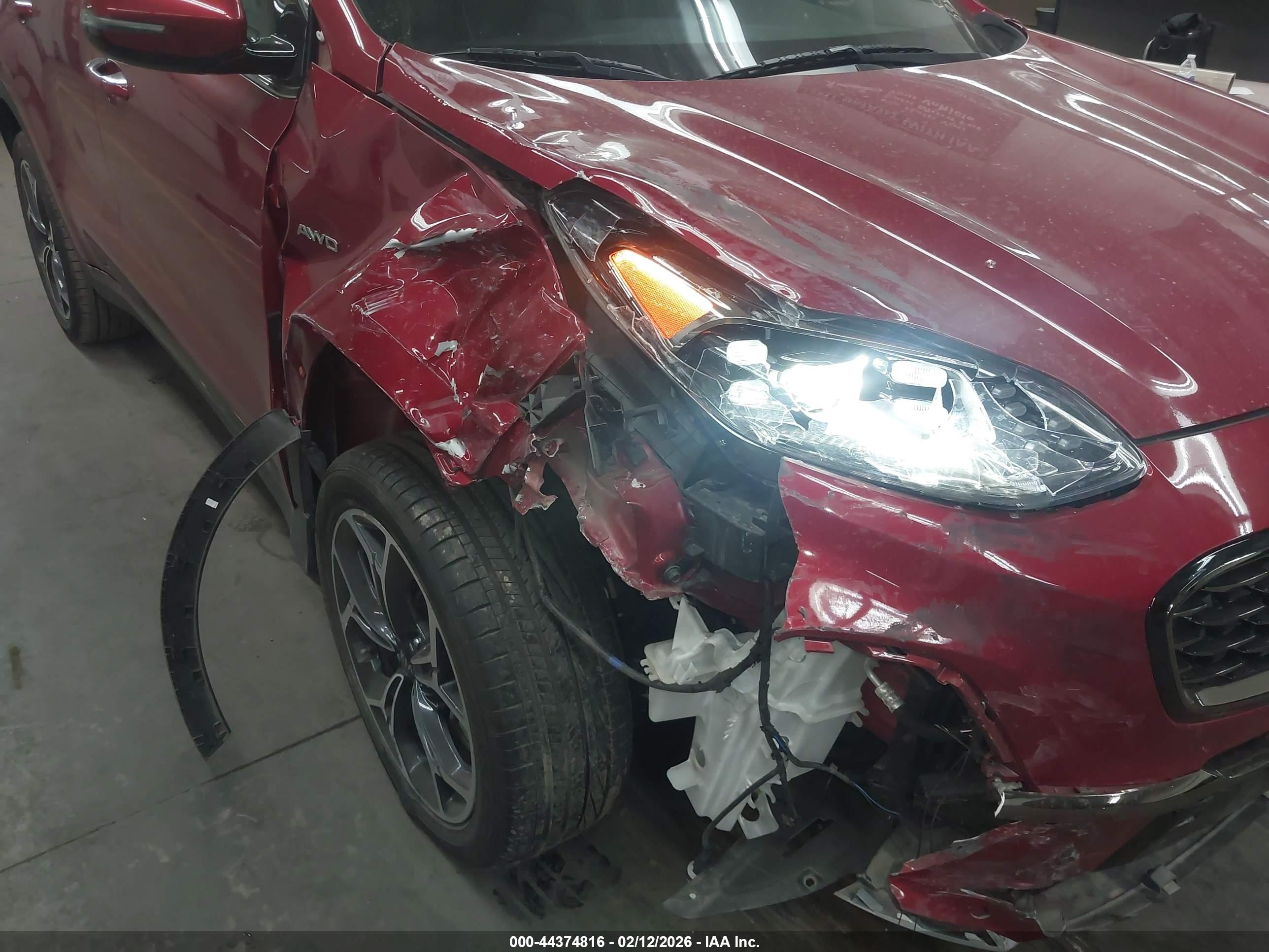 KIA SPORTAGE image 6