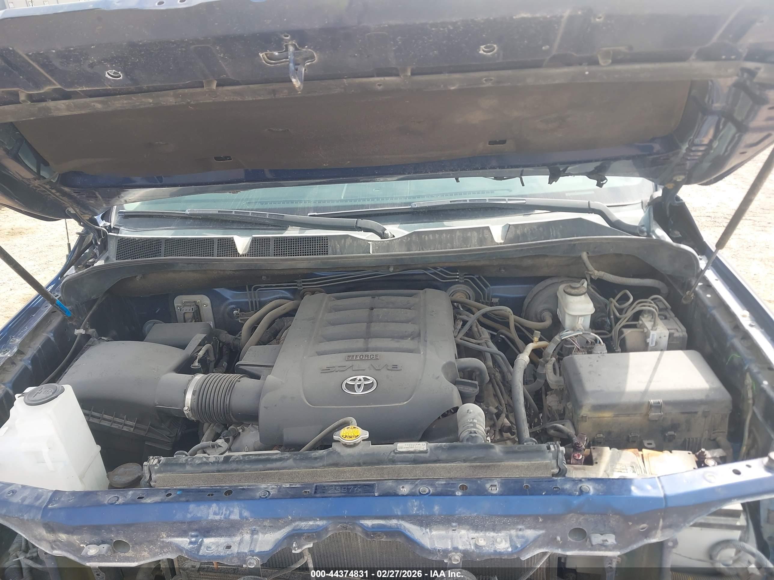 TOYOTA TUNDRA image 10