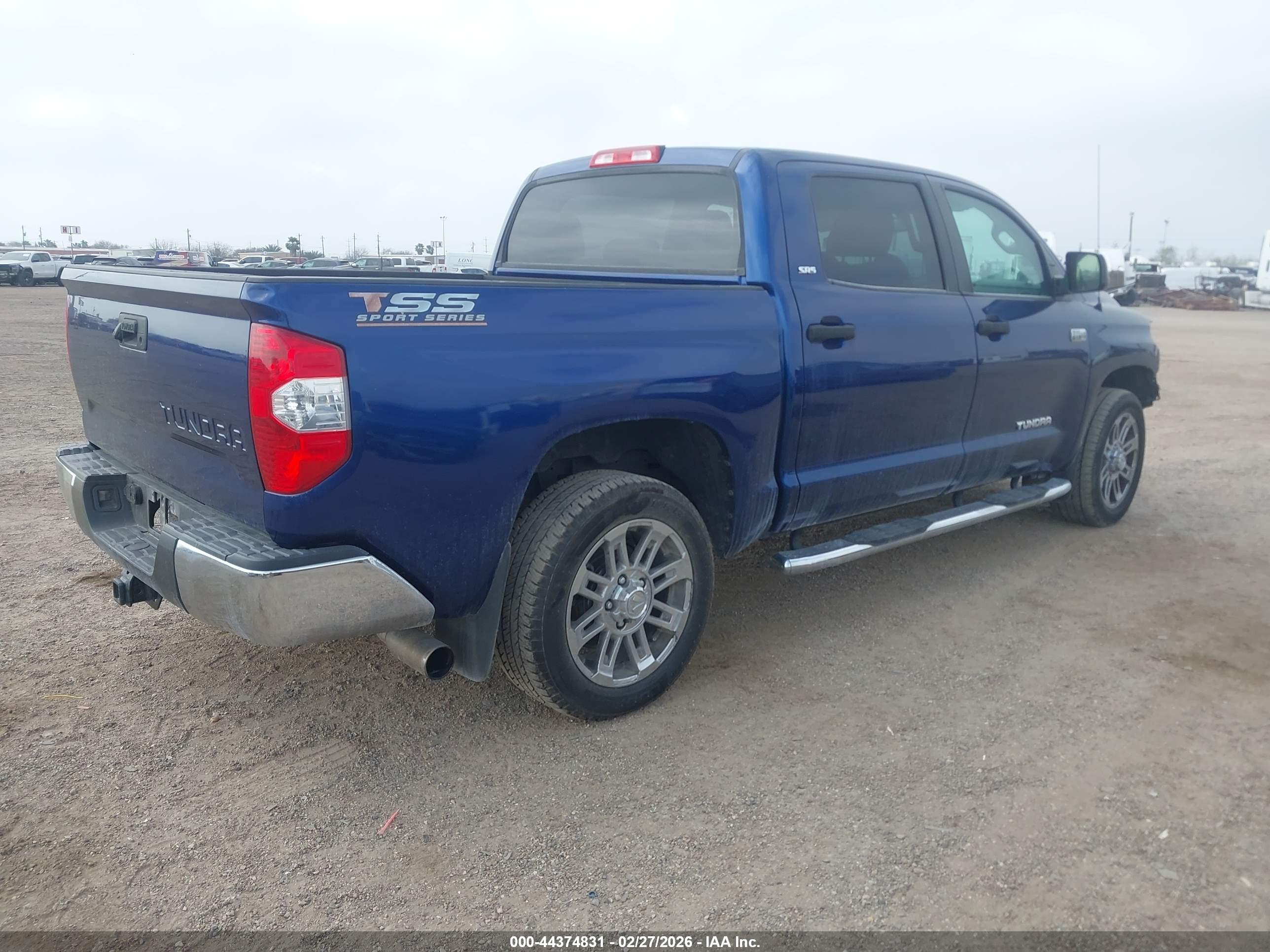 TOYOTA TUNDRA image 4