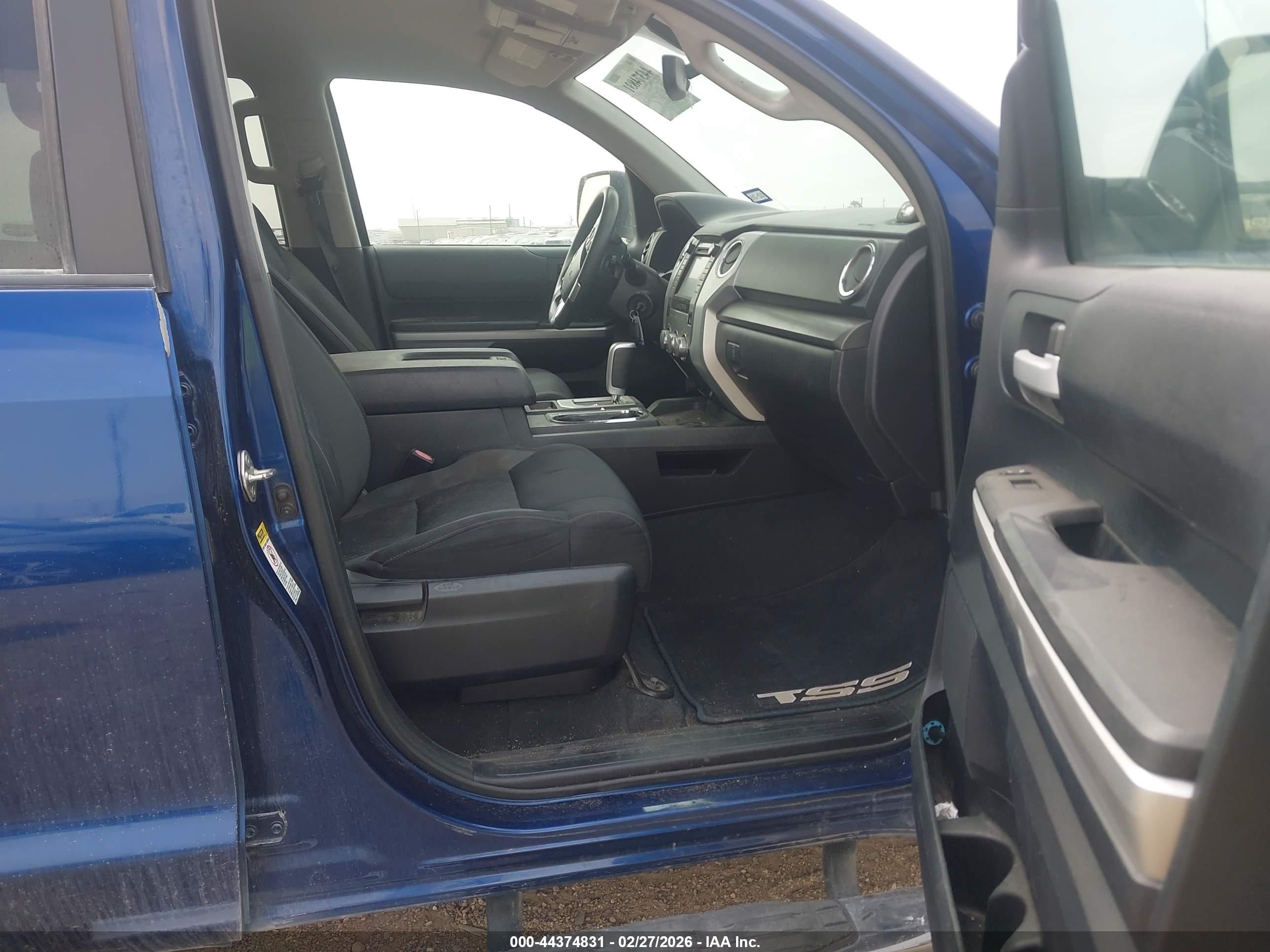 TOYOTA TUNDRA image 5