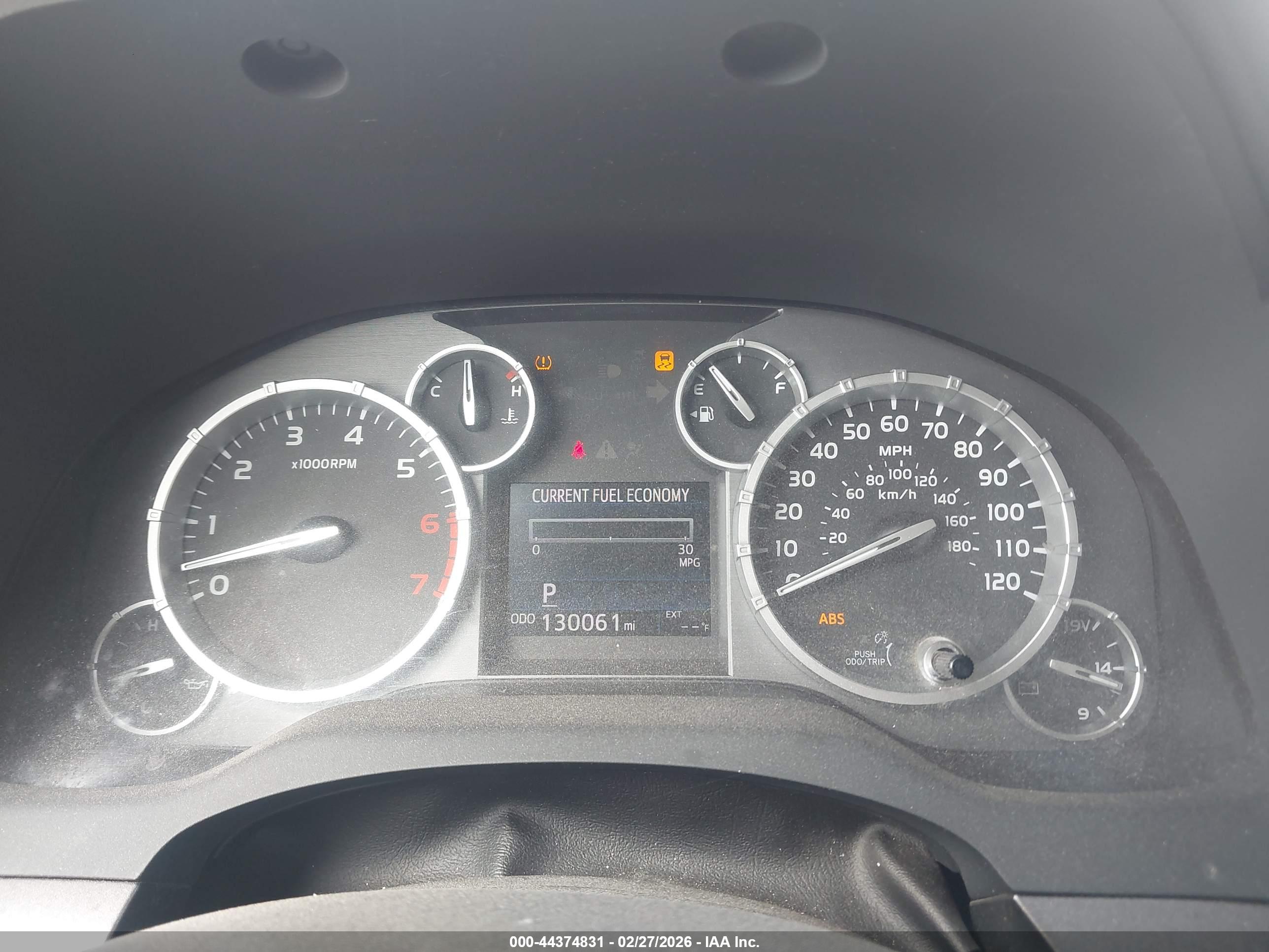 TOYOTA TUNDRA image 7
