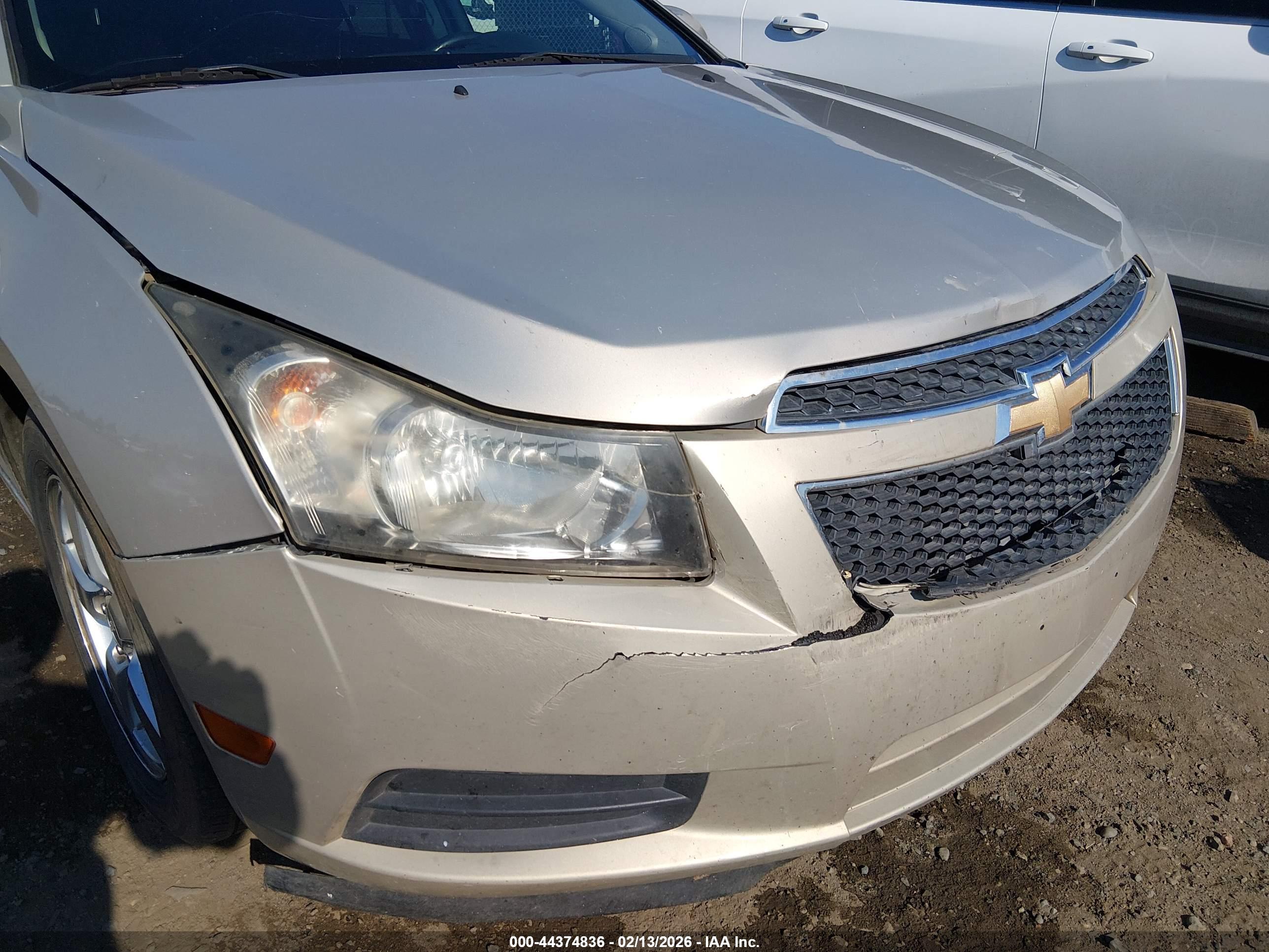 CHEVROLET CRUZE image 6
