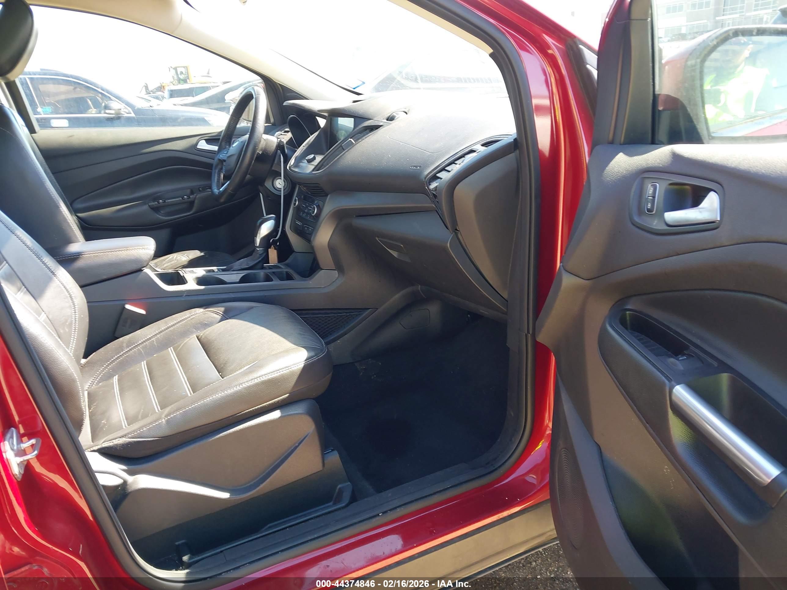 FORD ESCAPE image 5