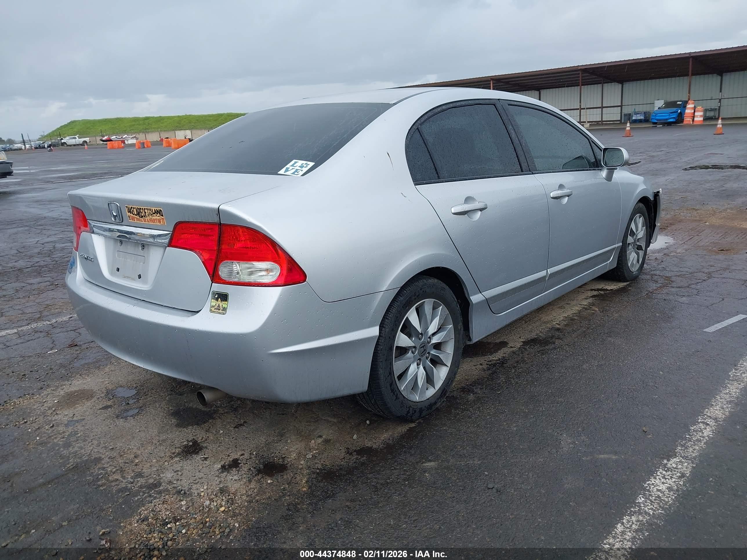 HONDA CIVIC image 4