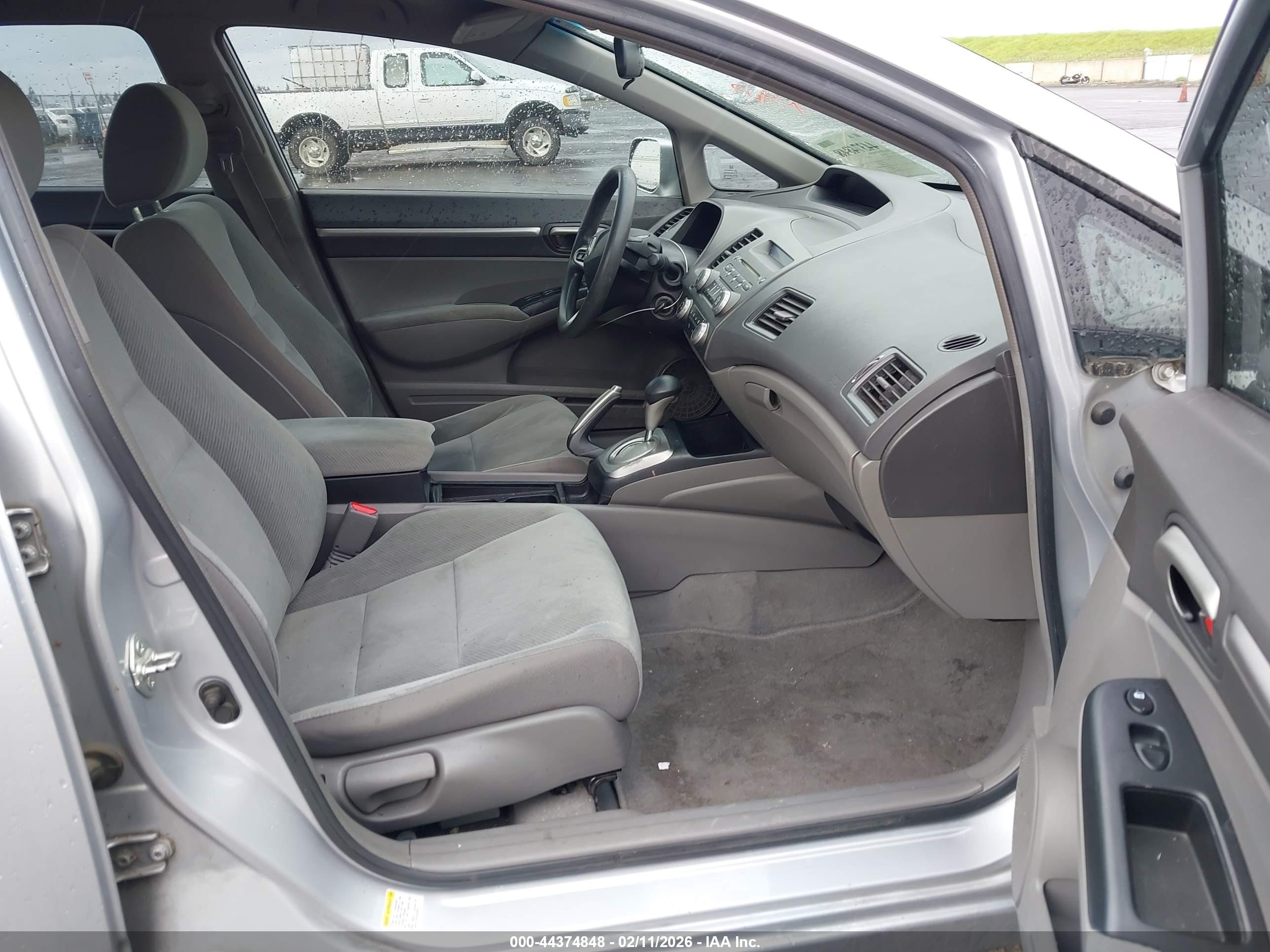 HONDA CIVIC image 5