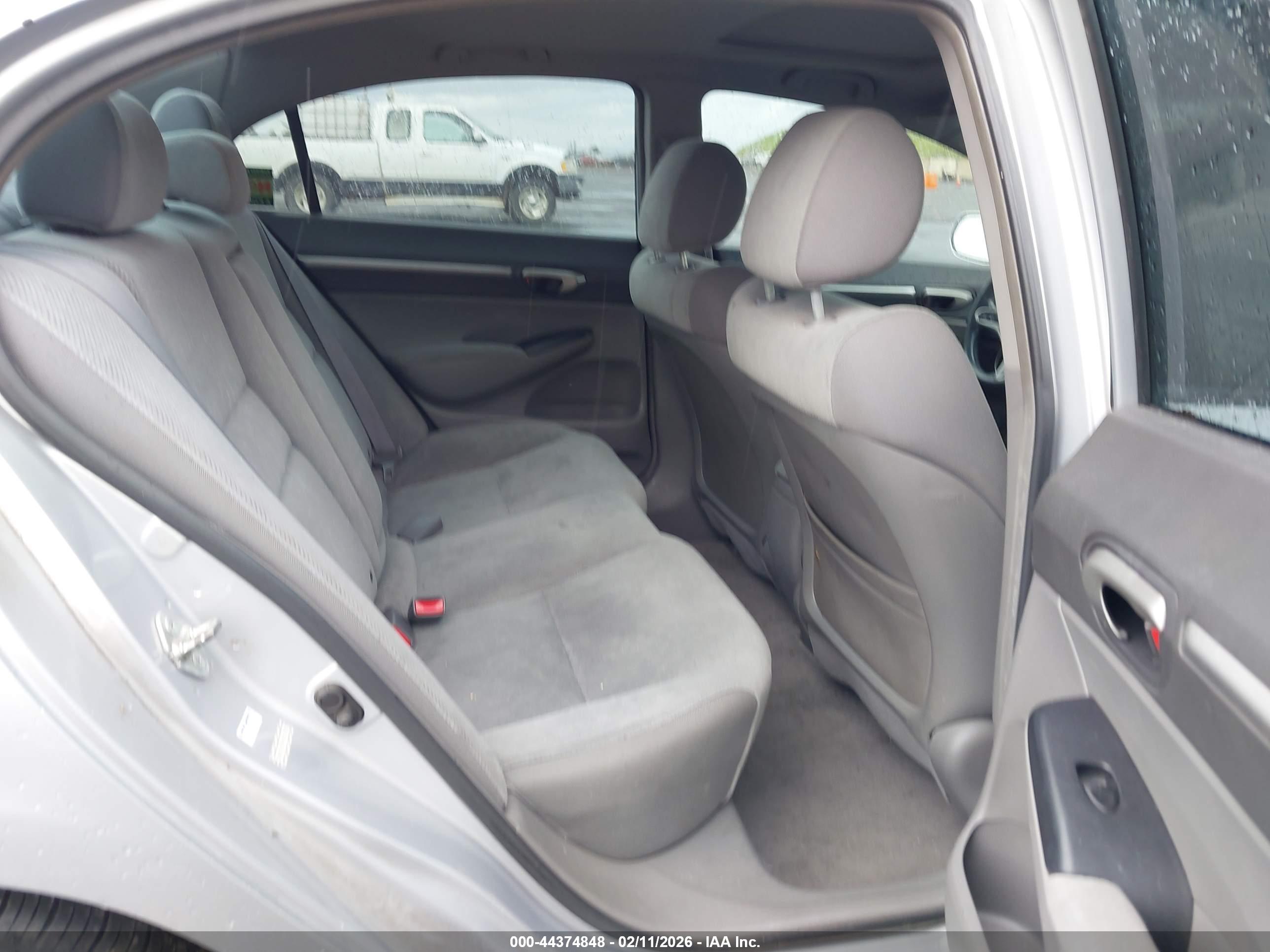 HONDA CIVIC image 8