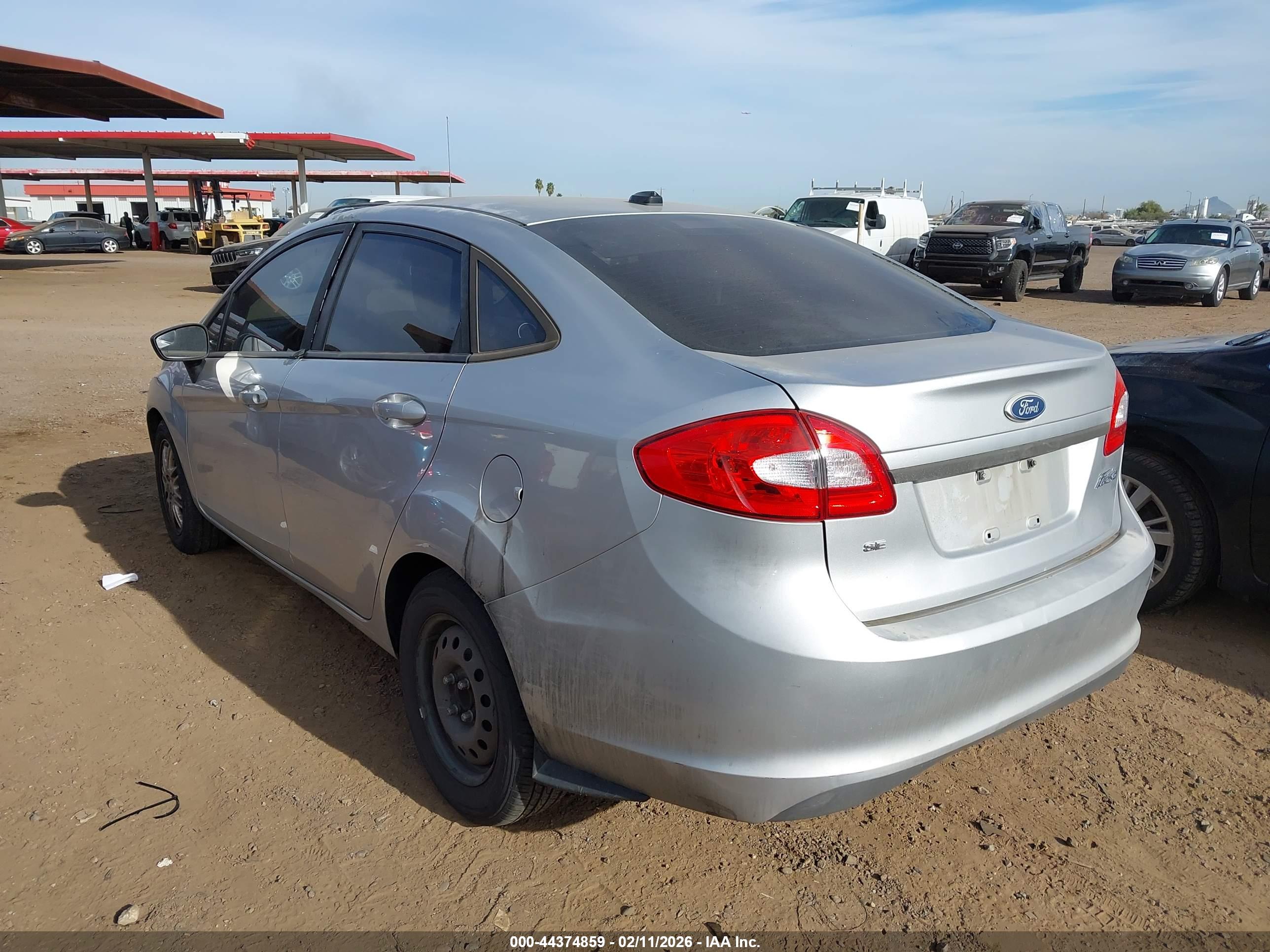 FORD FIESTA image 3
