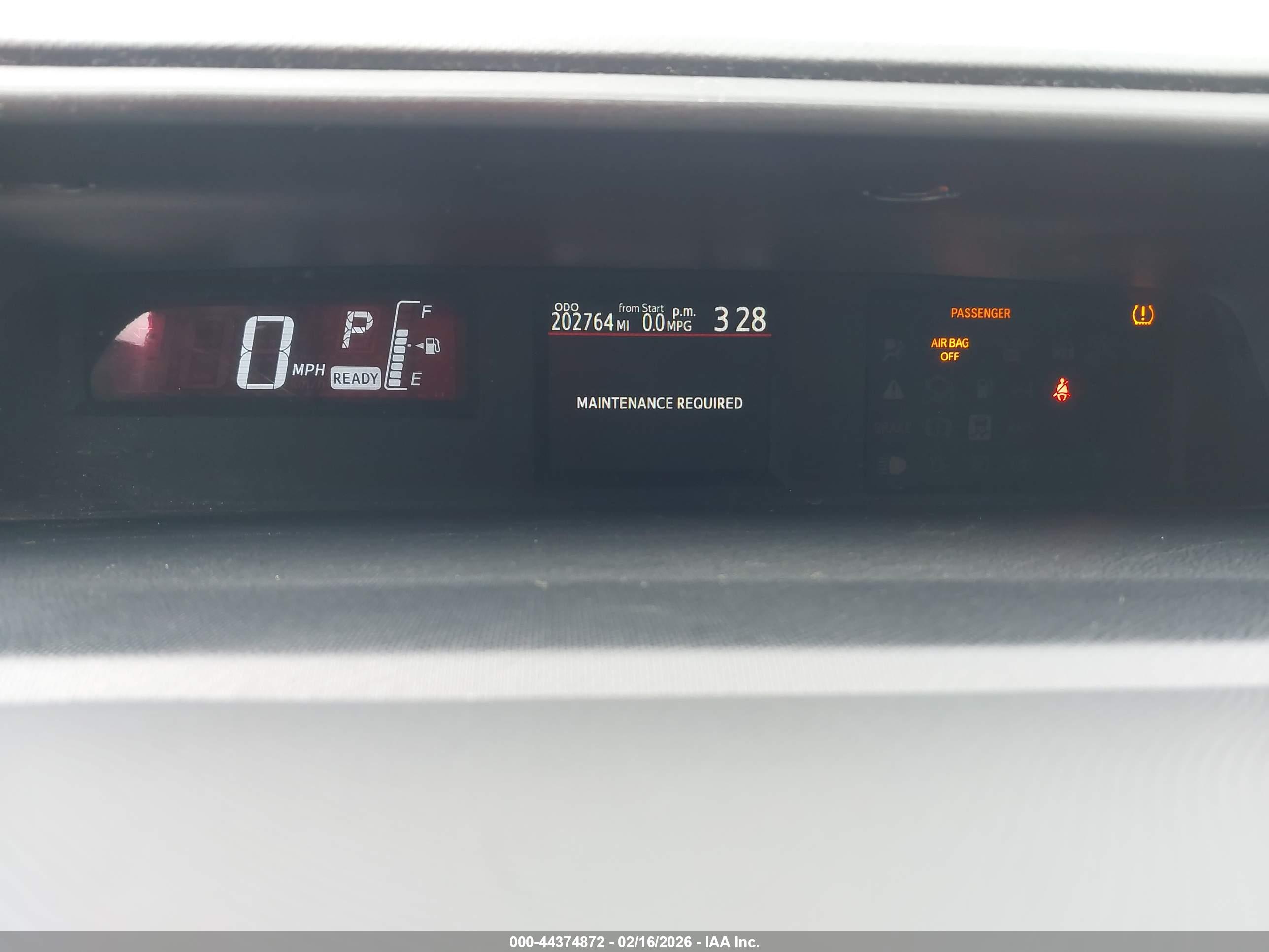 TOYOTA PRIUS image 7