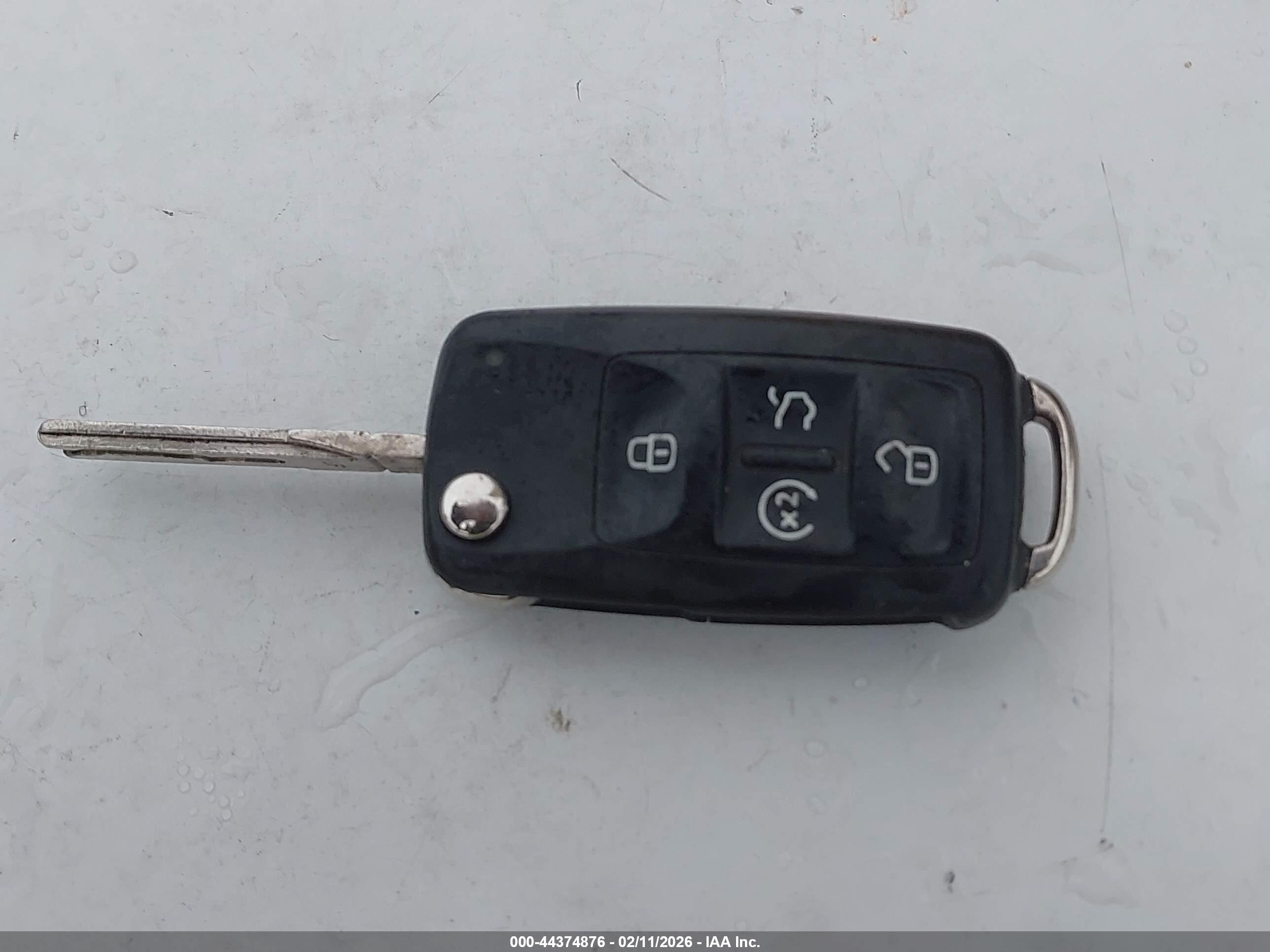 VOLKSWAGEN PASSAT image 11