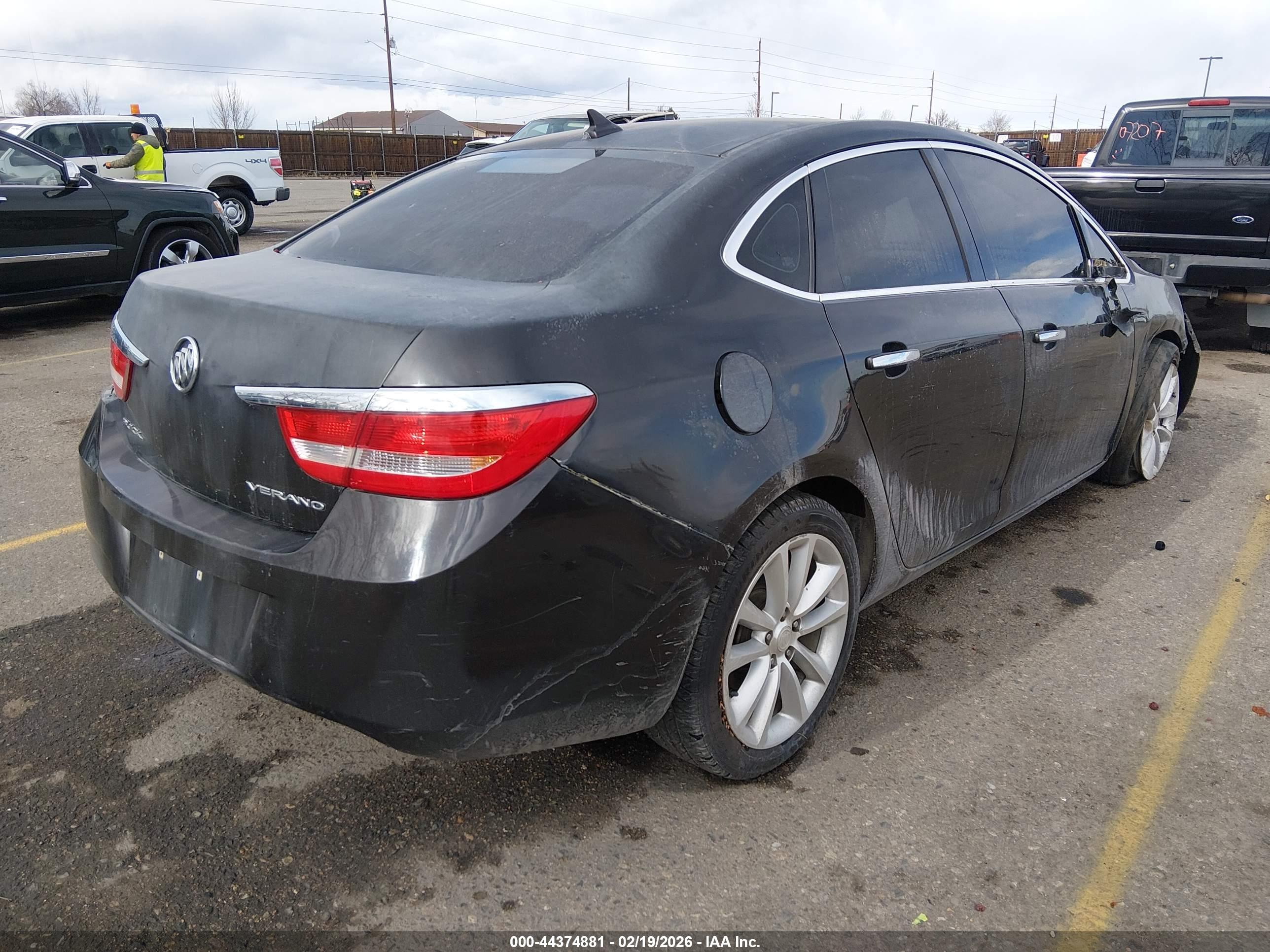 BUICK VERANO image 4