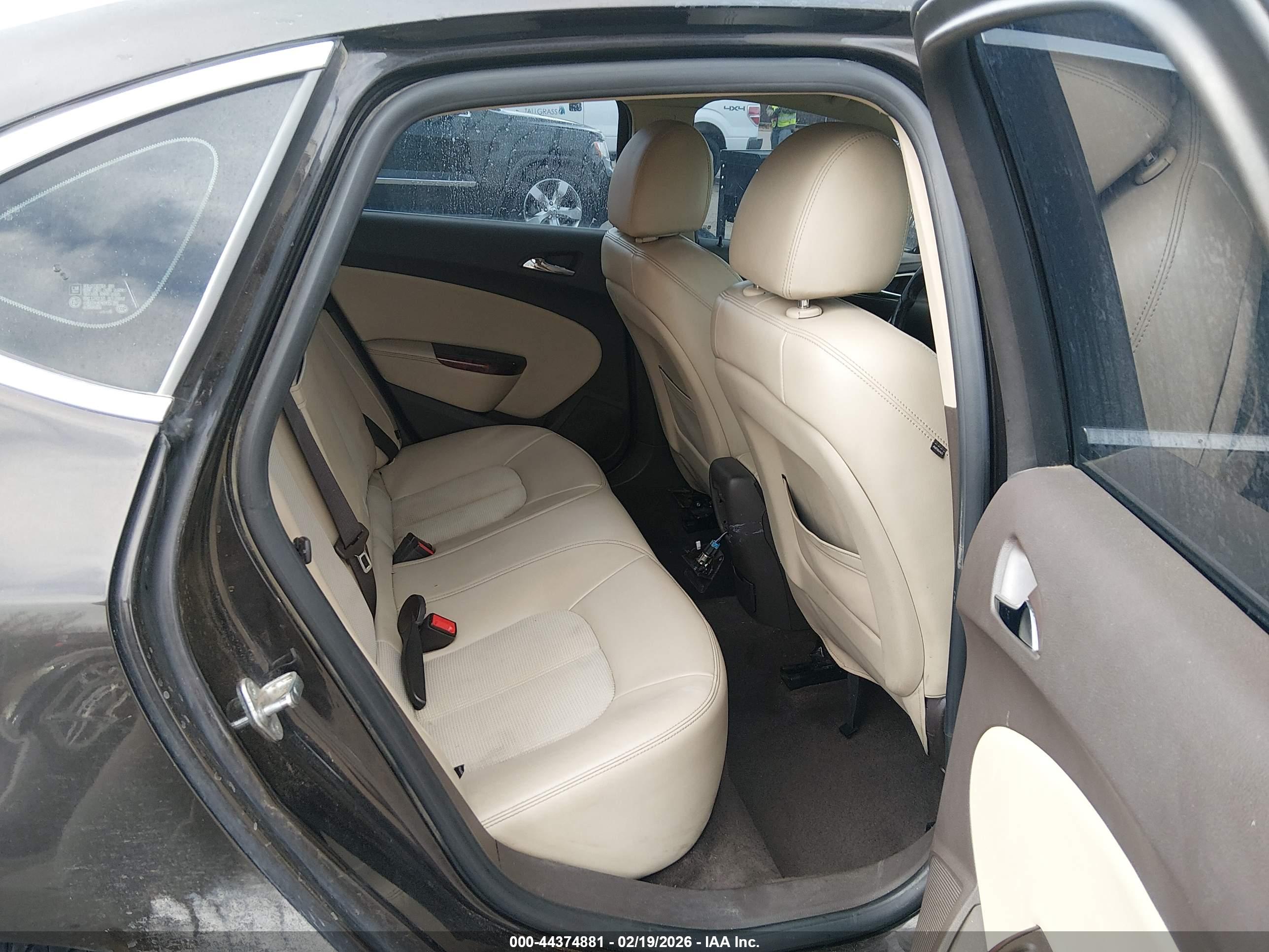 BUICK VERANO image 8