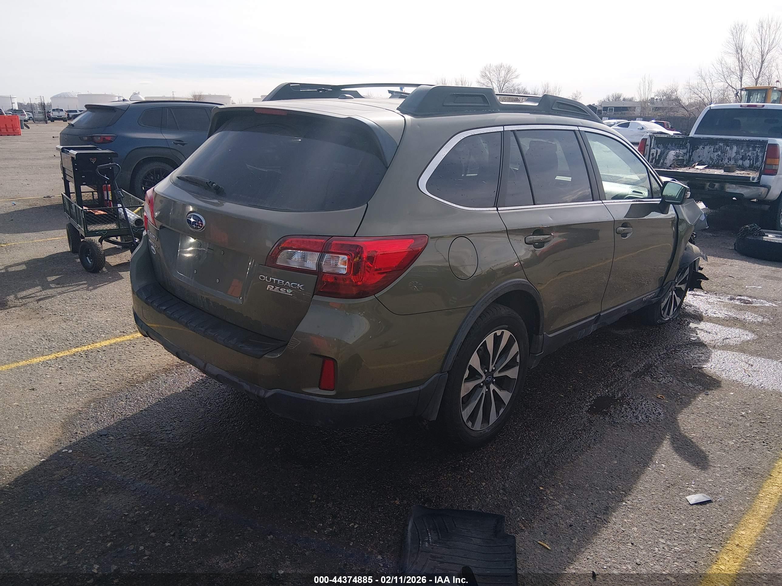 SUBARU OUTBACK image 4