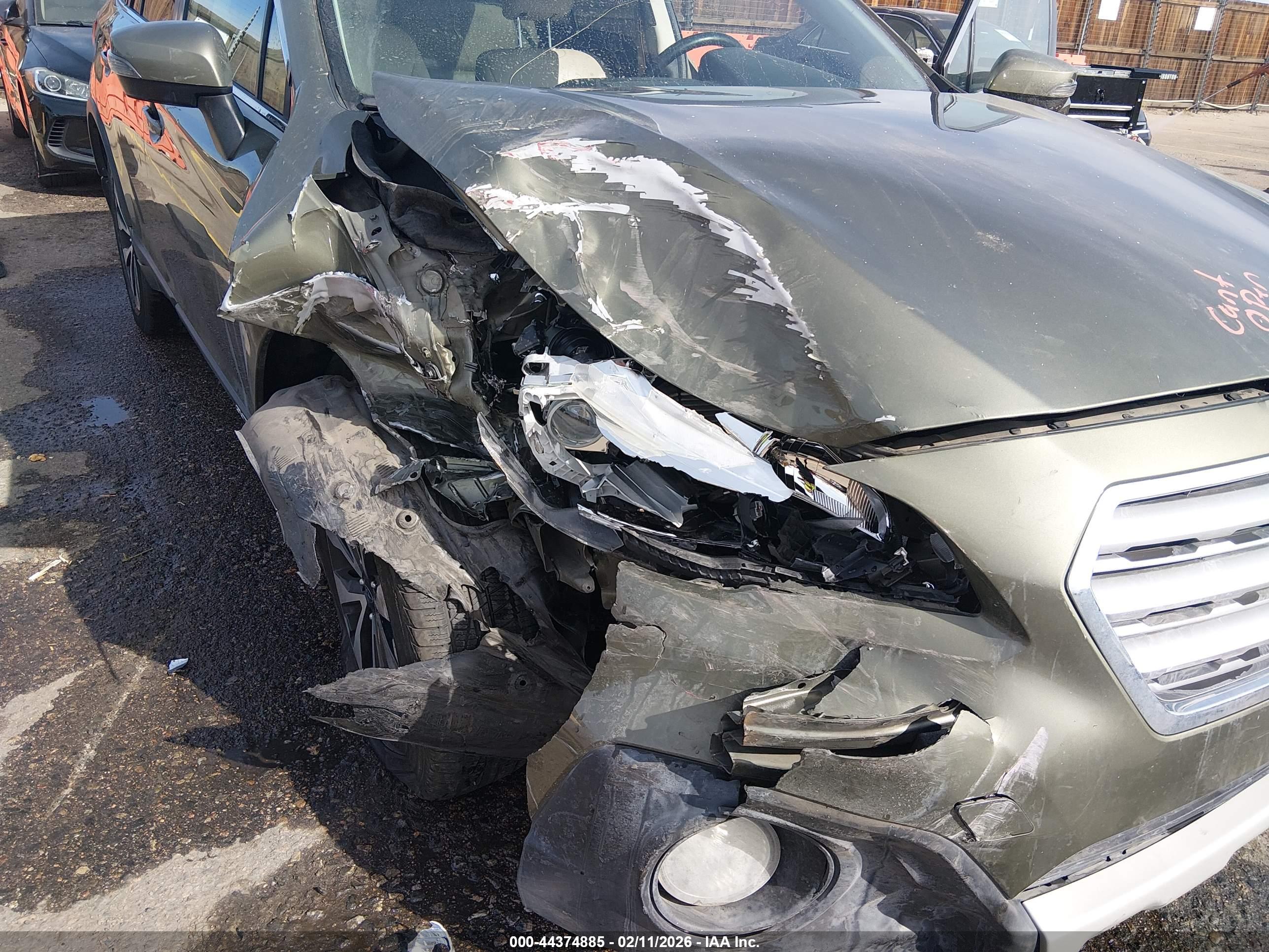 SUBARU OUTBACK image 6