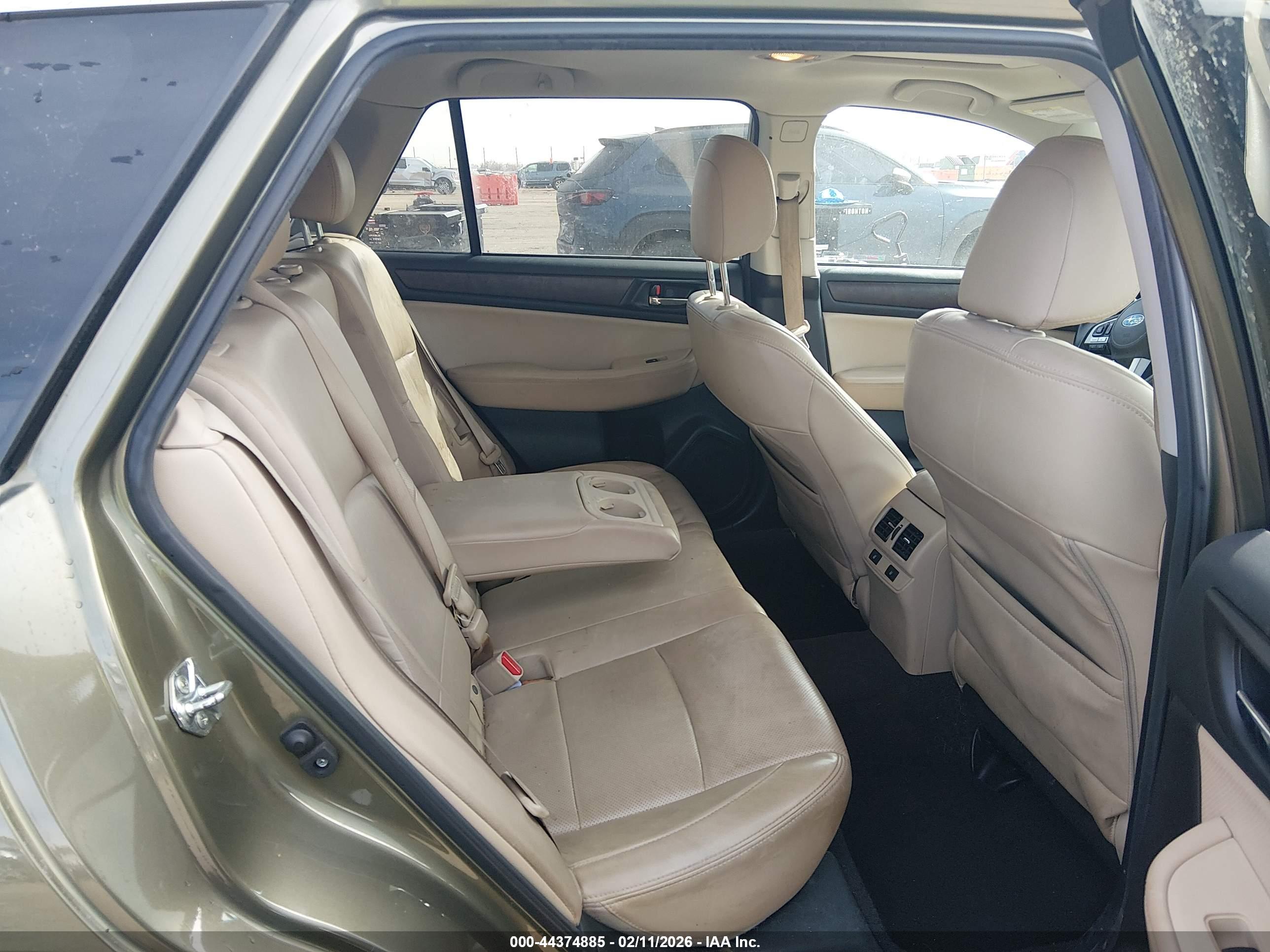 SUBARU OUTBACK image 8