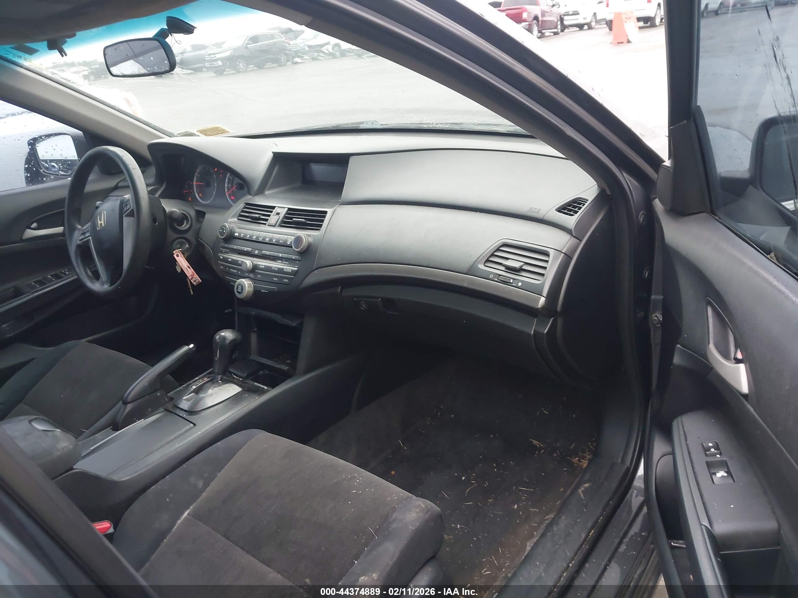 HONDA ACCORD image 5
